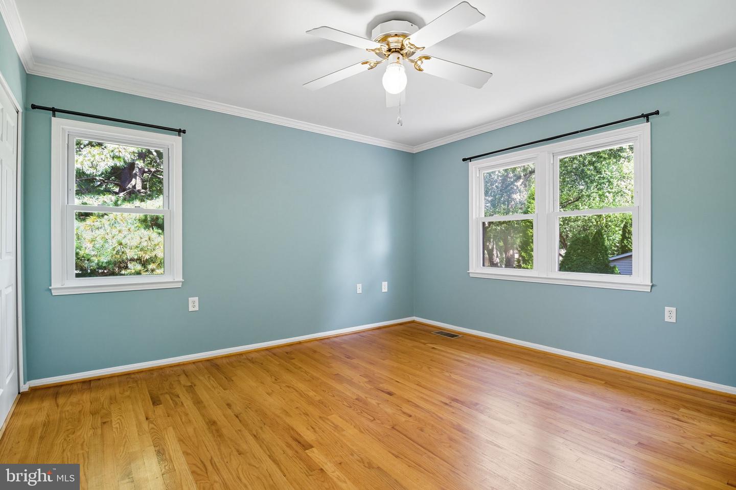 838 COLVIN CT, HERNDON, Virginia 20170, 5 Bedrooms Bedrooms, ,3 BathroomsBathrooms,Residential,For sale,838 COLVIN CT,VAFX2261206 MLS # VAFX2261206