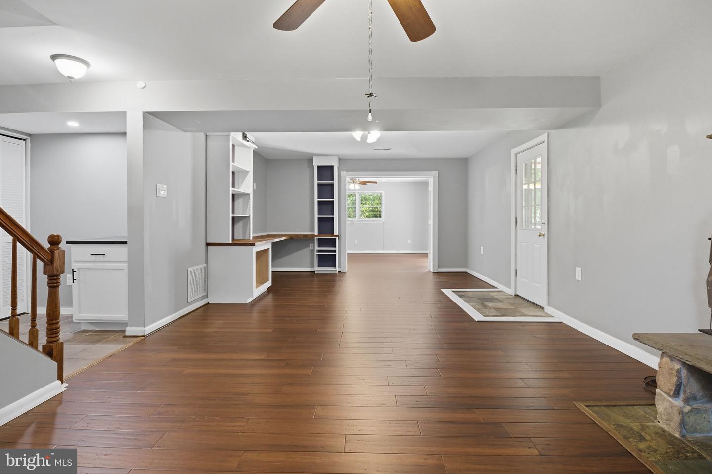 838 COLVIN CT, HERNDON, Virginia 20170, 5 Bedrooms Bedrooms, ,3 BathroomsBathrooms,Residential,For sale,838 COLVIN CT,VAFX2261206 MLS # VAFX2261206