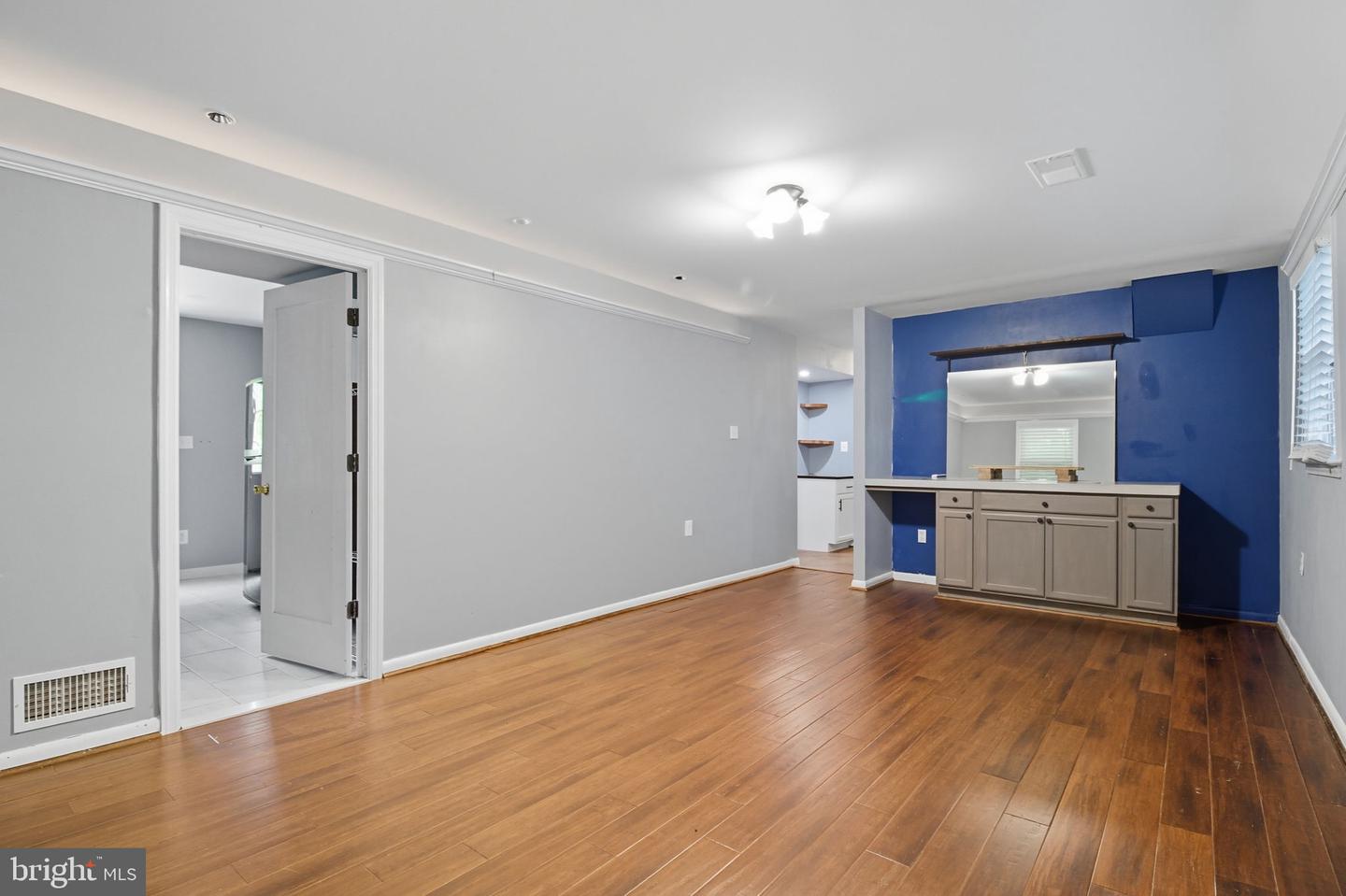 838 COLVIN CT, HERNDON, Virginia 20170, 5 Bedrooms Bedrooms, ,3 BathroomsBathrooms,Residential,For sale,838 COLVIN CT,VAFX2261206 MLS # VAFX2261206