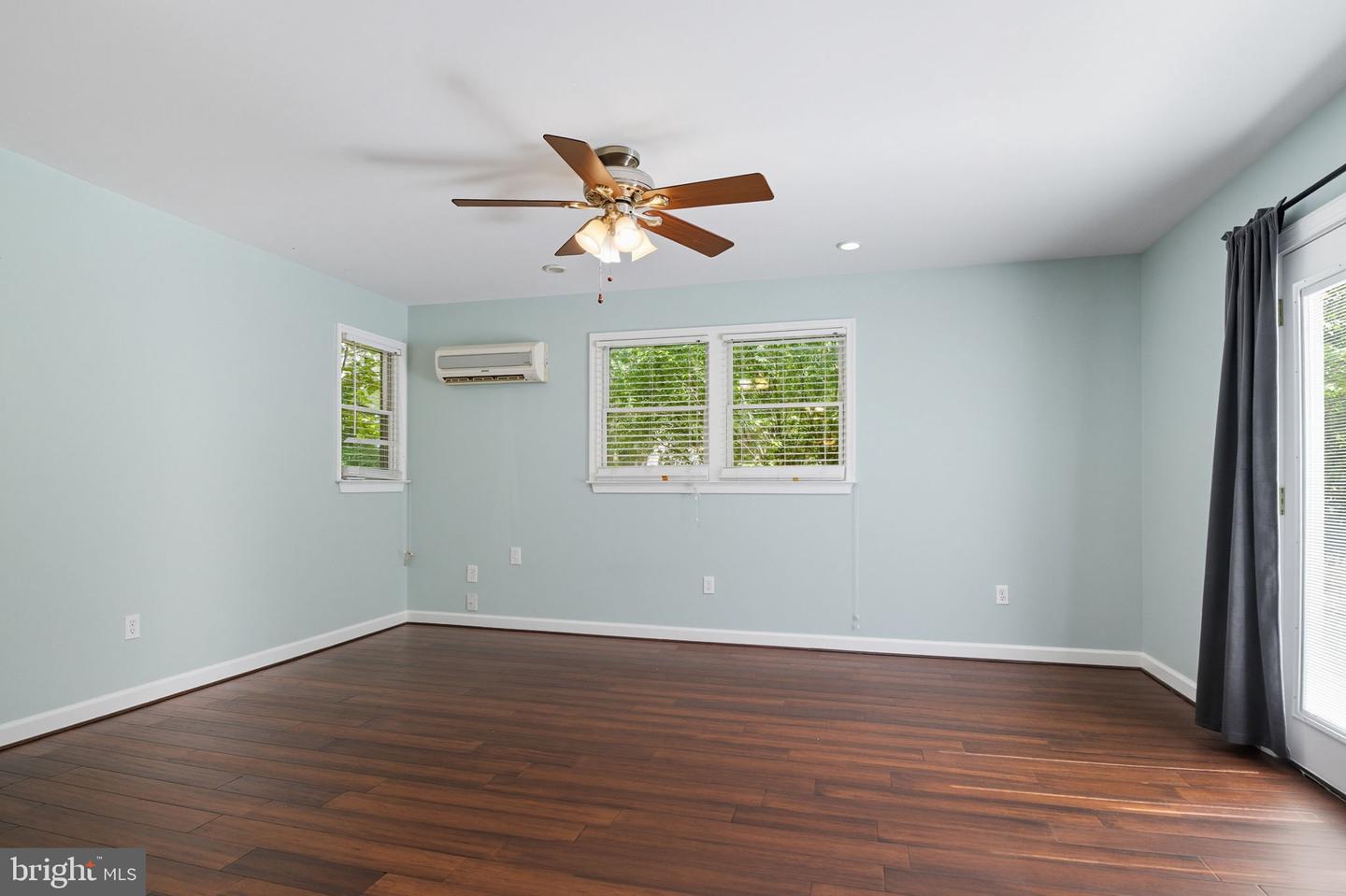 838 COLVIN CT, HERNDON, Virginia 20170, 5 Bedrooms Bedrooms, ,3 BathroomsBathrooms,Residential,For sale,838 COLVIN CT,VAFX2261206 MLS # VAFX2261206