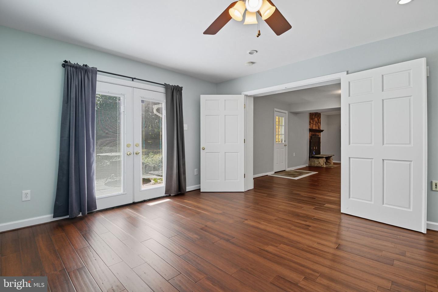 838 COLVIN CT, HERNDON, Virginia 20170, 5 Bedrooms Bedrooms, ,3 BathroomsBathrooms,Residential,For sale,838 COLVIN CT,VAFX2261206 MLS # VAFX2261206