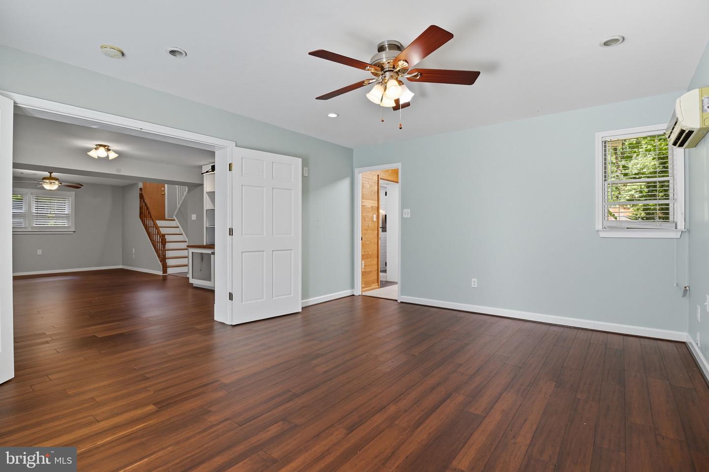 838 COLVIN CT, HERNDON, Virginia 20170, 5 Bedrooms Bedrooms, ,3 BathroomsBathrooms,Residential,For sale,838 COLVIN CT,VAFX2261206 MLS # VAFX2261206