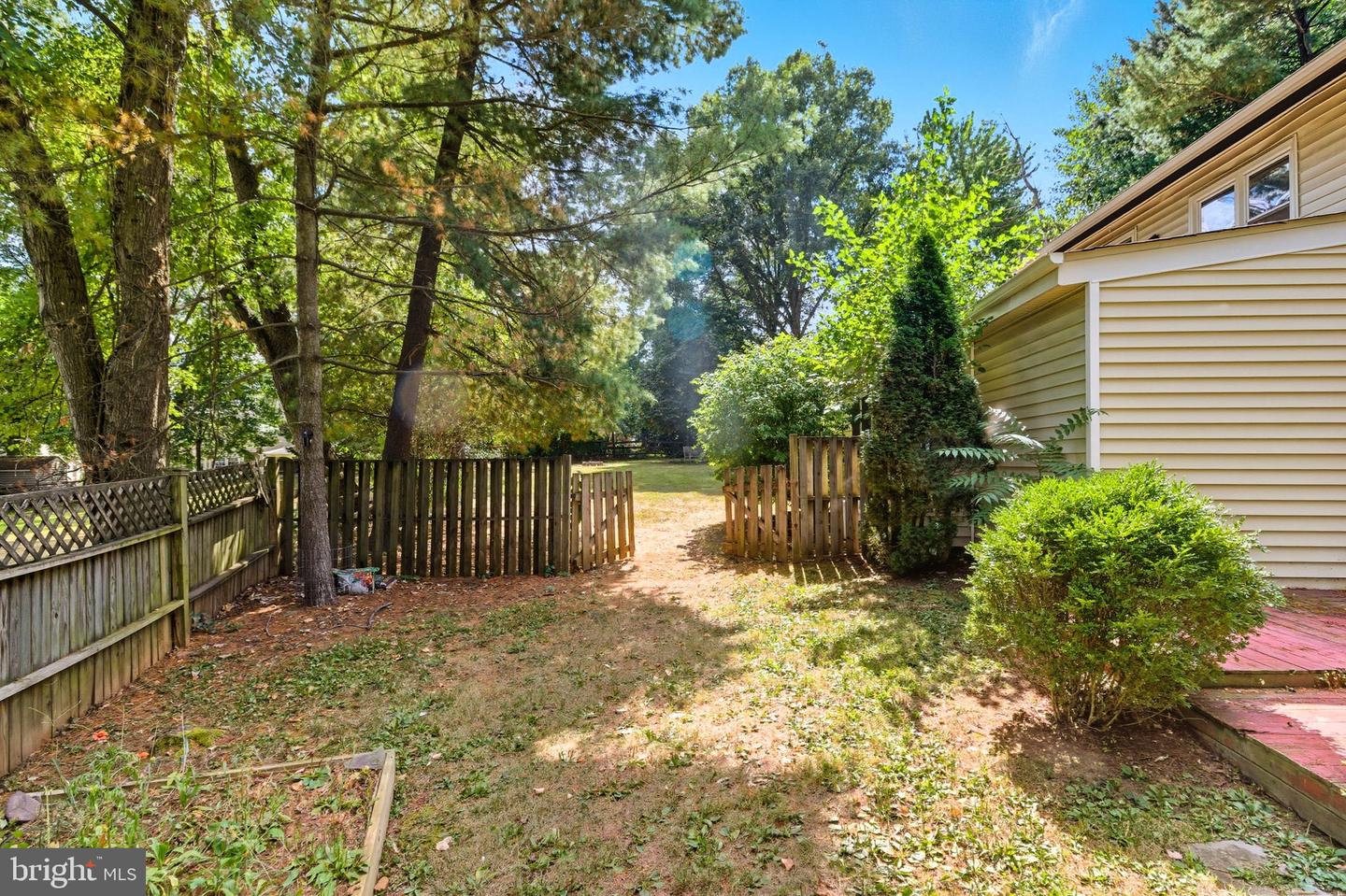 838 COLVIN CT, HERNDON, Virginia 20170, 5 Bedrooms Bedrooms, ,3 BathroomsBathrooms,Residential,For sale,838 COLVIN CT,VAFX2261206 MLS # VAFX2261206