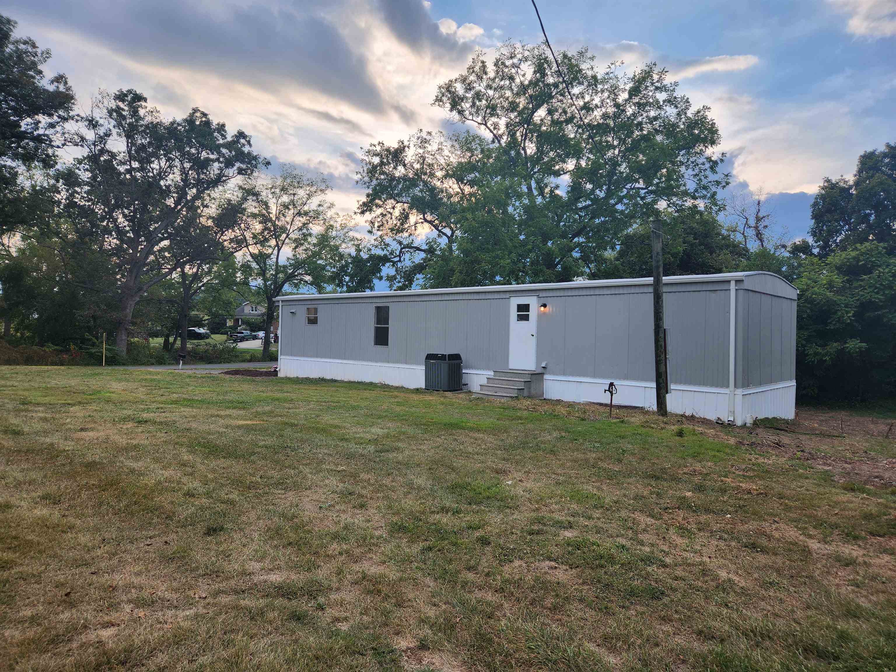 2120 OLD SAWMILL RD, ROCKINGHAM, Virginia 22802, 2 Bedrooms Bedrooms, ,1 BathroomBathrooms,Residential,MANUFACTURED HOME,2120 OLD SAWMILL RD,669400 MLS # 669400
