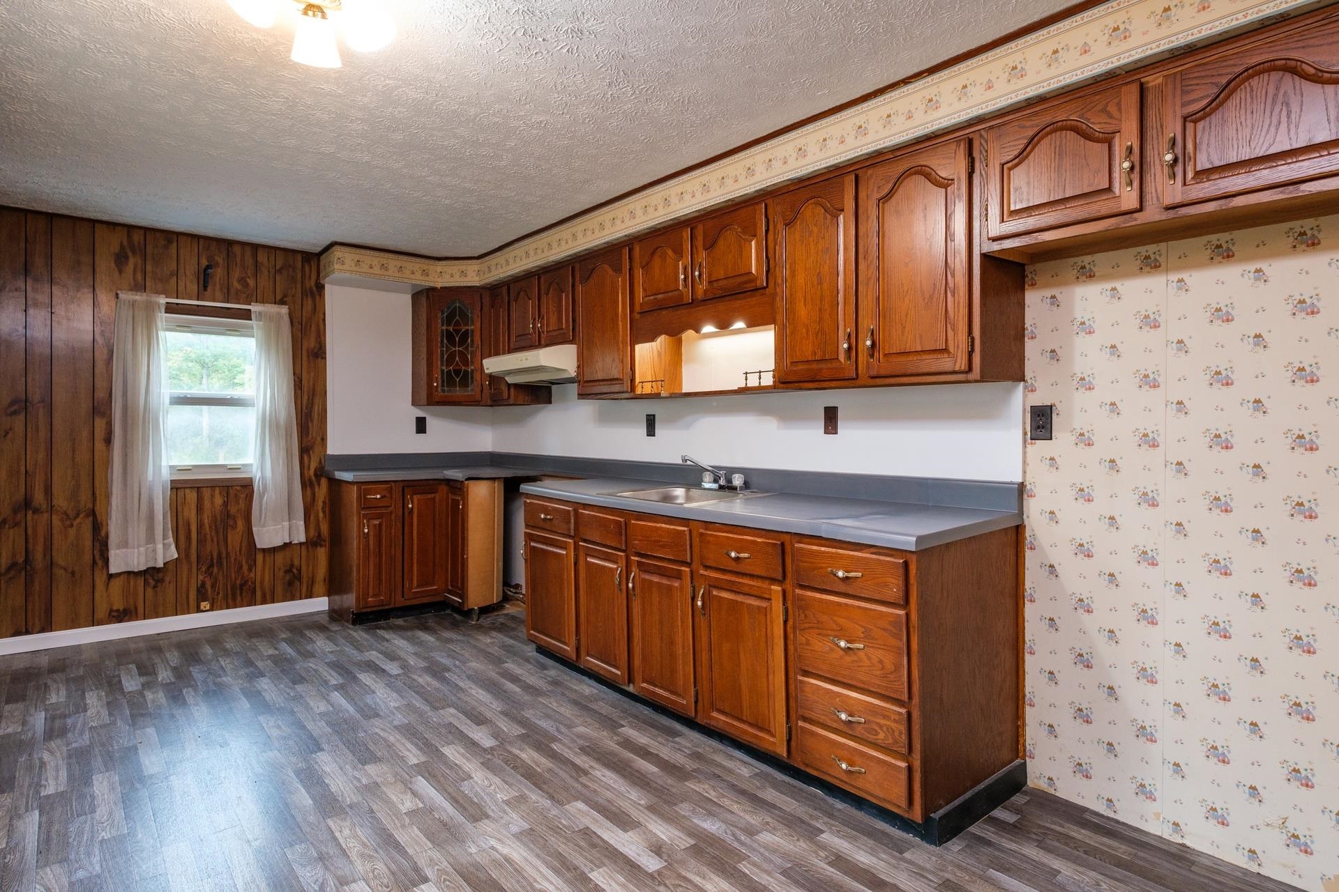 19692 OVERLY HOLLOW RD, BERGTON, Virginia 22811, 2 Bedrooms Bedrooms, ,1 BathroomBathrooms,Residential,19692 OVERLY HOLLOW RD,669403 MLS # 669403