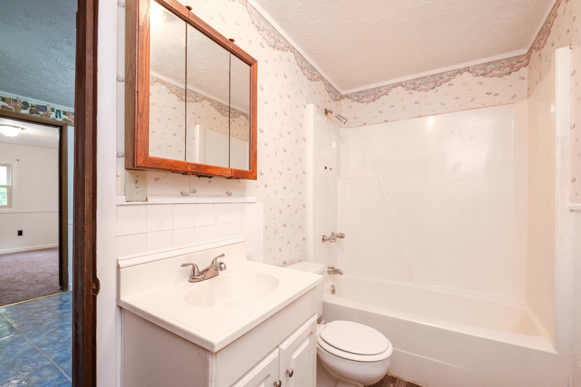 19692 OVERLY HOLLOW RD, BERGTON, Virginia 22811, 2 Bedrooms Bedrooms, ,1 BathroomBathrooms,Residential,19692 OVERLY HOLLOW RD,669403 MLS # 669403