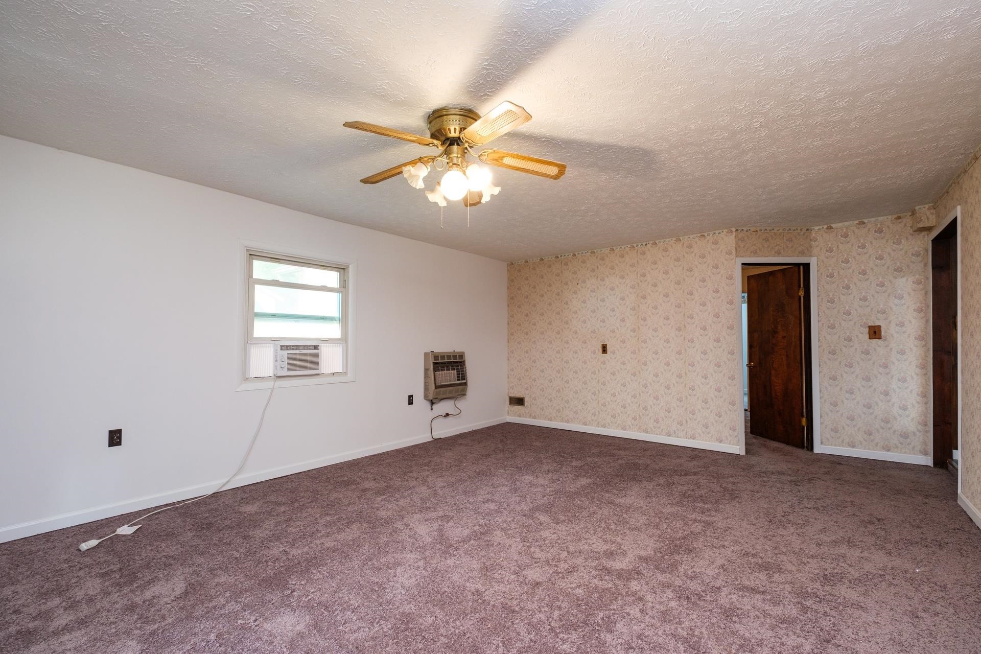 19692 OVERLY HOLLOW RD, BERGTON, Virginia 22811, 2 Bedrooms Bedrooms, ,1 BathroomBathrooms,Residential,19692 OVERLY HOLLOW RD,669403 MLS # 669403