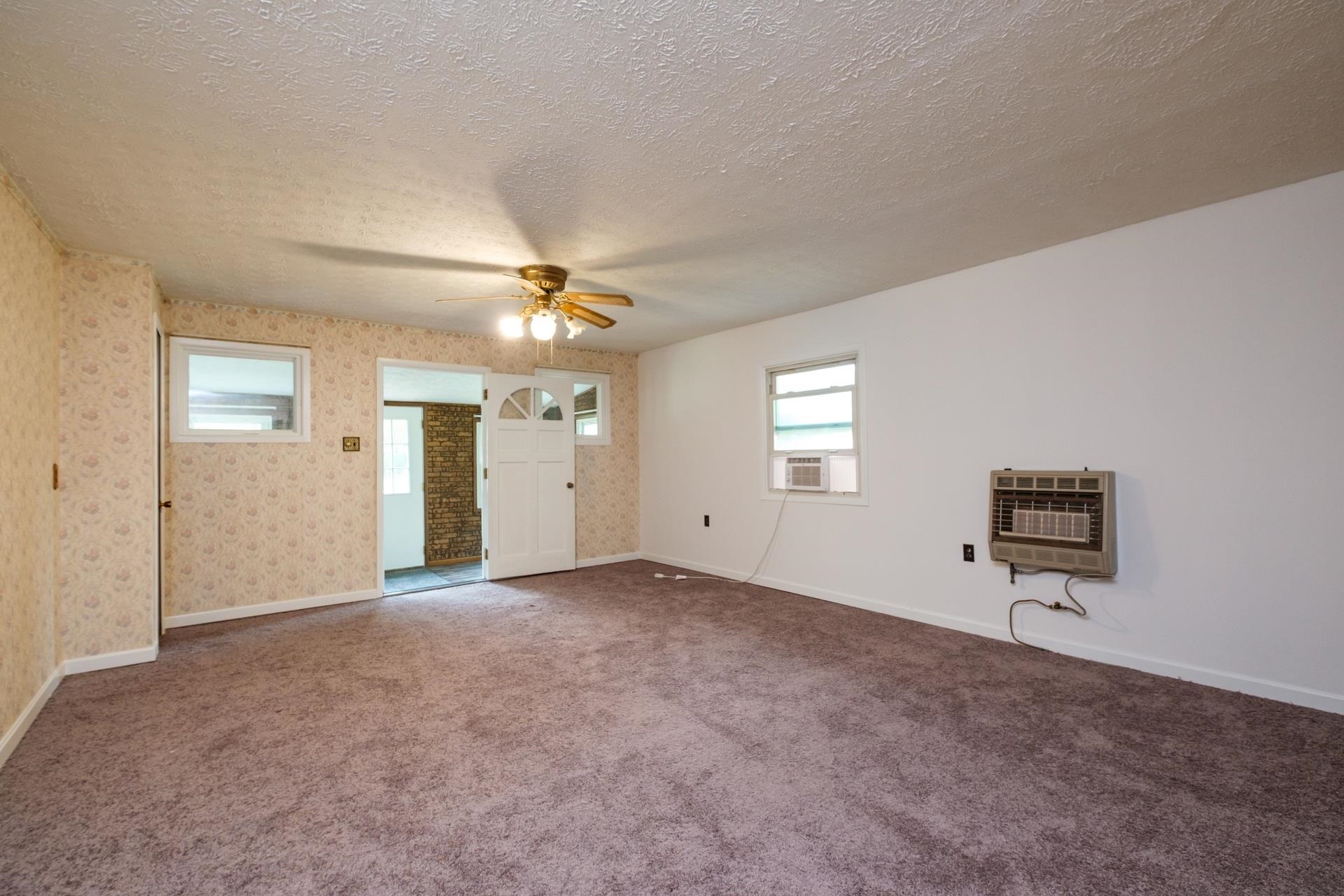 19692 OVERLY HOLLOW RD, BERGTON, Virginia 22811, 2 Bedrooms Bedrooms, ,1 BathroomBathrooms,Residential,19692 OVERLY HOLLOW RD,669403 MLS # 669403