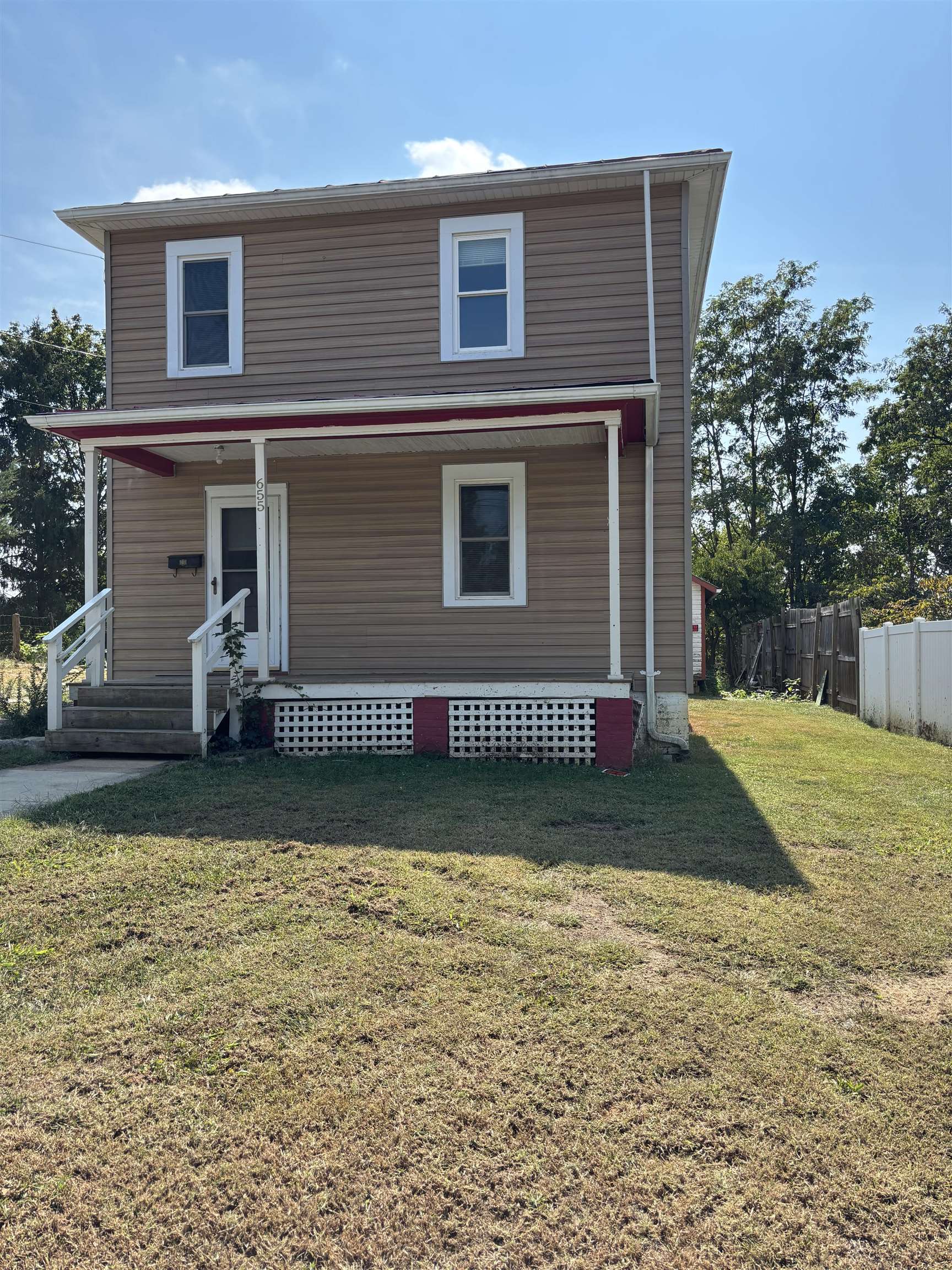 655 E ROCK ST, HARRISONBURG, Virginia 22802, 3 Bedrooms Bedrooms, ,1 BathroomBathrooms,Residential,655 E ROCK ST,669418 MLS # 669418