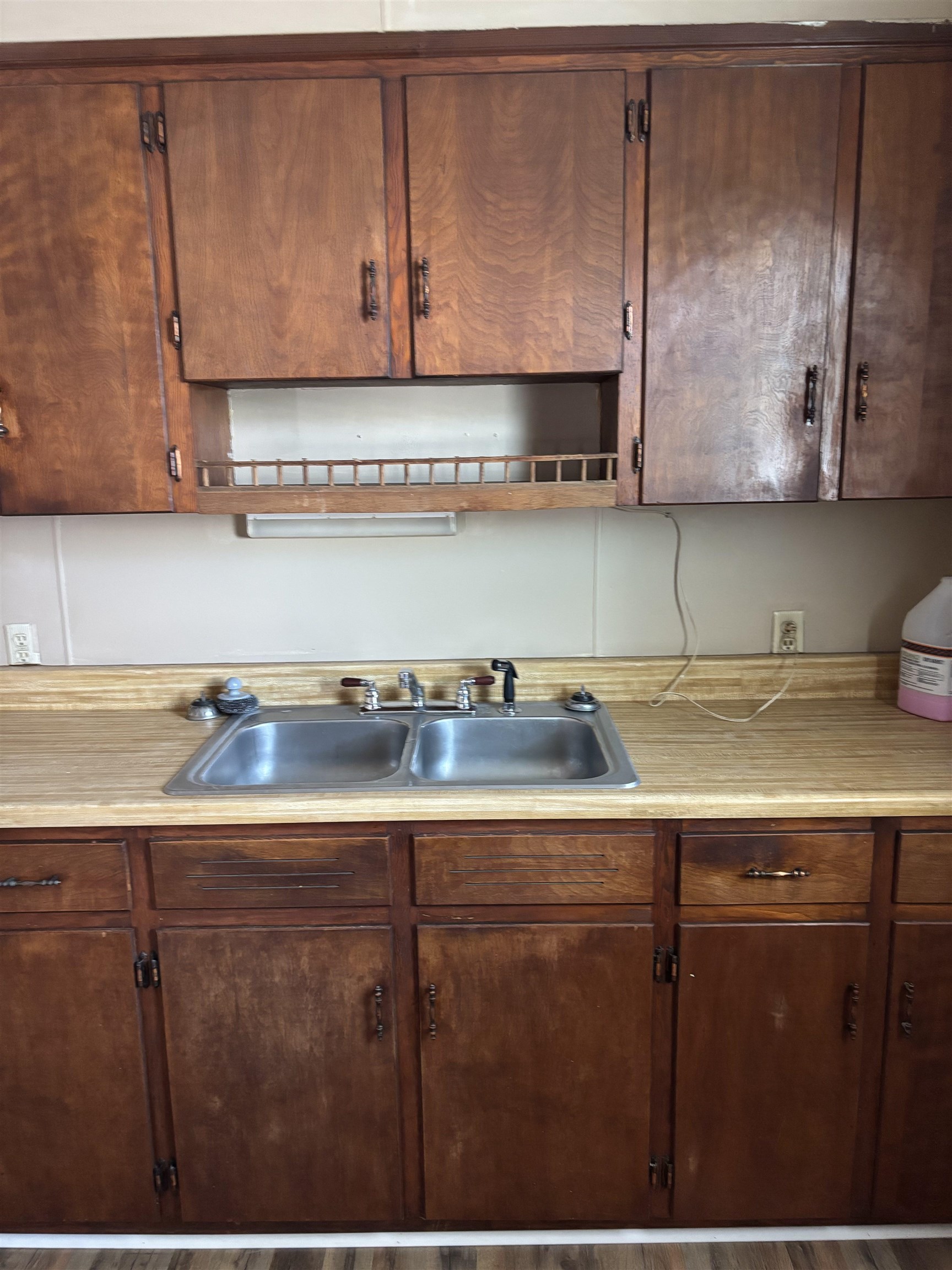 655 E ROCK ST, HARRISONBURG, Virginia 22802, 3 Bedrooms Bedrooms, ,1 BathroomBathrooms,Residential,655 E ROCK ST,669418 MLS # 669418