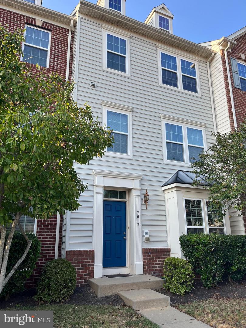 7012 TREK WAY, GAINESVILLE, Virginia 20155, 3 Bedrooms Bedrooms, ,2 BathroomsBathrooms,Residential,For sale,7012 TREK WAY,VAPW2101780 MLS # VAPW2101780