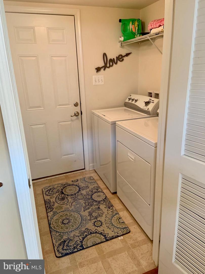 7012 TREK WAY, GAINESVILLE, Virginia 20155, 3 Bedrooms Bedrooms, ,2 BathroomsBathrooms,Residential,For sale,7012 TREK WAY,VAPW2101780 MLS # VAPW2101780