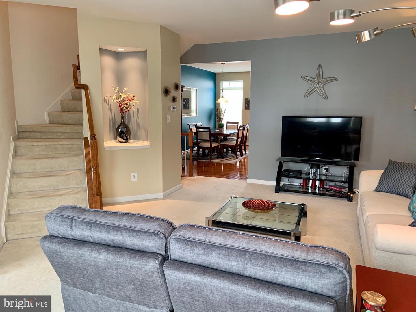 7012 TREK WAY, GAINESVILLE, Virginia 20155, 3 Bedrooms Bedrooms, ,2 BathroomsBathrooms,Residential,For sale,7012 TREK WAY,VAPW2101780 MLS # VAPW2101780