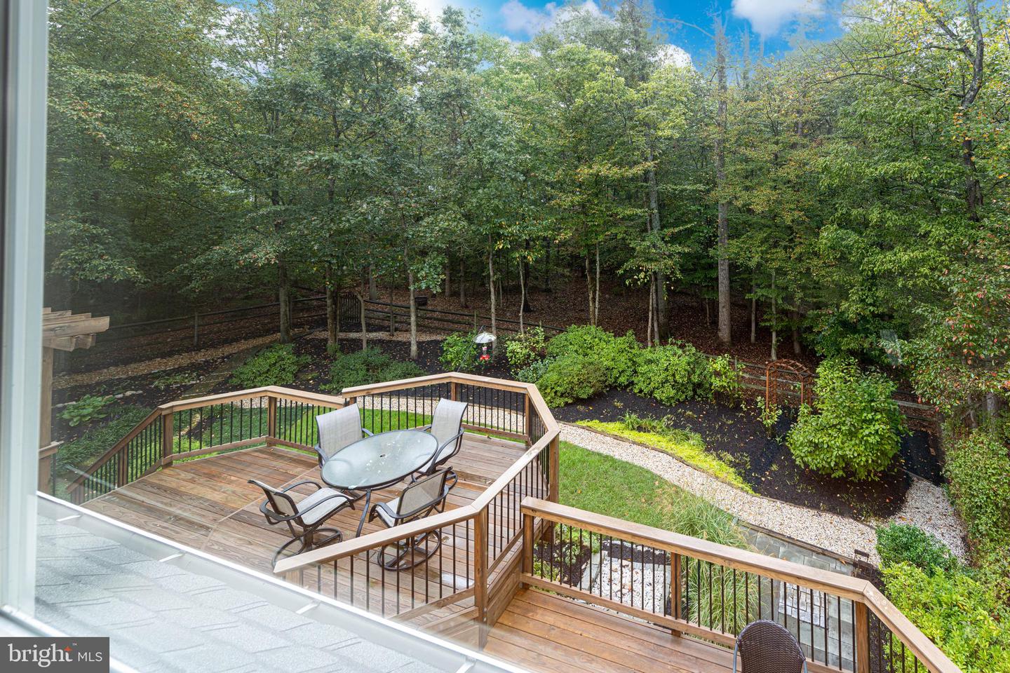 7706 WOODSHADE CT, FAIRFAX STATION, Virginia 22039, 5 Bedrooms Bedrooms, ,3 BathroomsBathrooms,Residential,For sale,7706 WOODSHADE CT,VAFX2262610 MLS # VAFX2262610