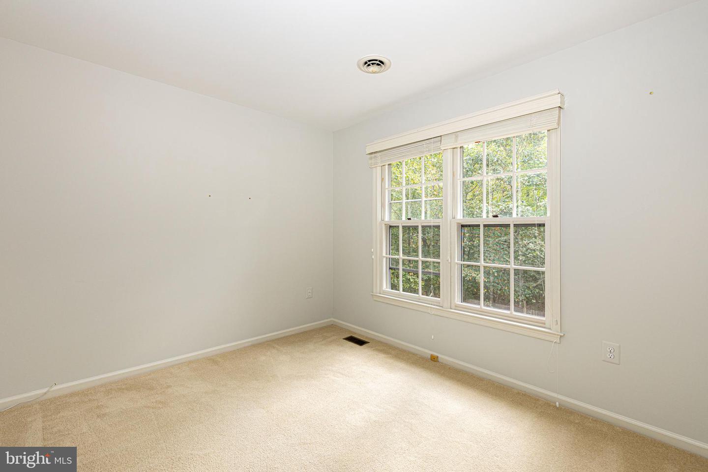 7706 WOODSHADE CT, FAIRFAX STATION, Virginia 22039, 5 Bedrooms Bedrooms, ,3 BathroomsBathrooms,Residential,For sale,7706 WOODSHADE CT,VAFX2262610 MLS # VAFX2262610