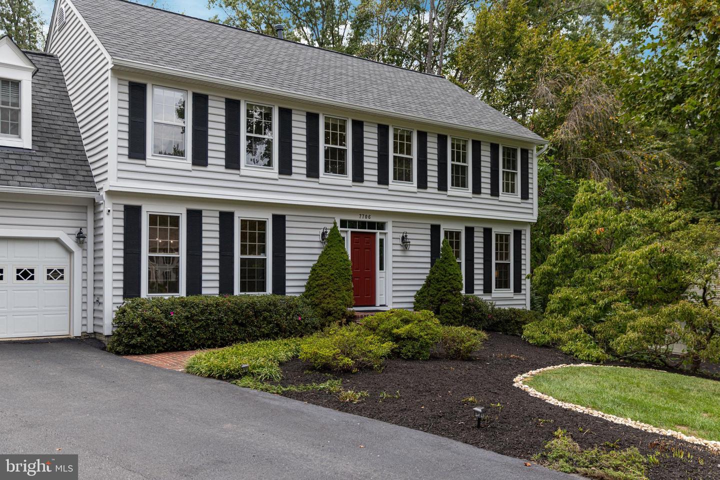 7706 WOODSHADE CT, FAIRFAX STATION, Virginia 22039, 5 Bedrooms Bedrooms, ,3 BathroomsBathrooms,Residential,For sale,7706 WOODSHADE CT,VAFX2262610 MLS # VAFX2262610