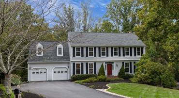 7706 WOODSHADE CT, FAIRFAX STATION, Virginia 22039, 5 Bedrooms Bedrooms, ,3 BathroomsBathrooms,Residential,For sale,7706 WOODSHADE CT,VAFX2262610 MLS # VAFX2262610