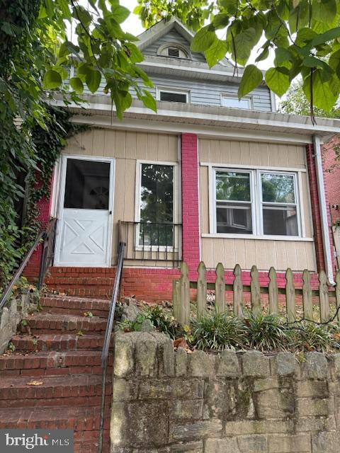 3330 BROTHERS PL SE, WASHINGTON, District Of Columbia 20032, 3 Bedrooms Bedrooms, ,2 BathroomsBathrooms,Residential,For sale,3330 BROTHERS PL SE,DCDC2216276 MLS # DCDC2216276
