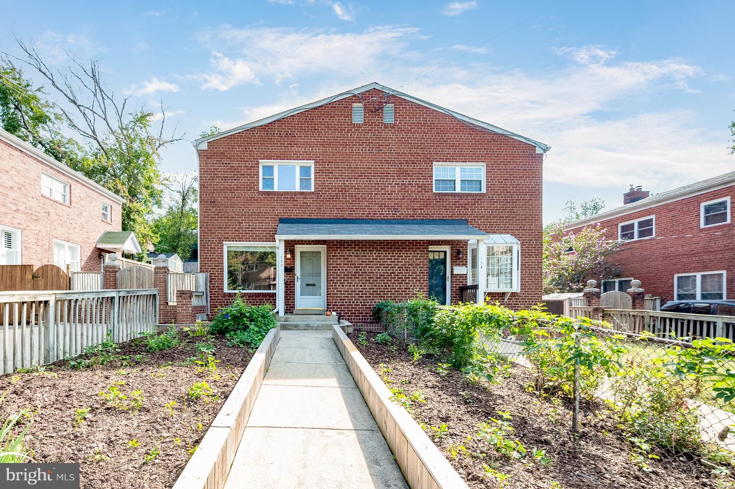 133 E TAYLOR RUN PKWY, ALEXANDRIA, Virginia 22314, 3 Bedrooms Bedrooms, ,2 BathroomsBathrooms,Residential,For sale,133 E TAYLOR RUN PKWY,VAAX2048932 MLS # VAAX2048932