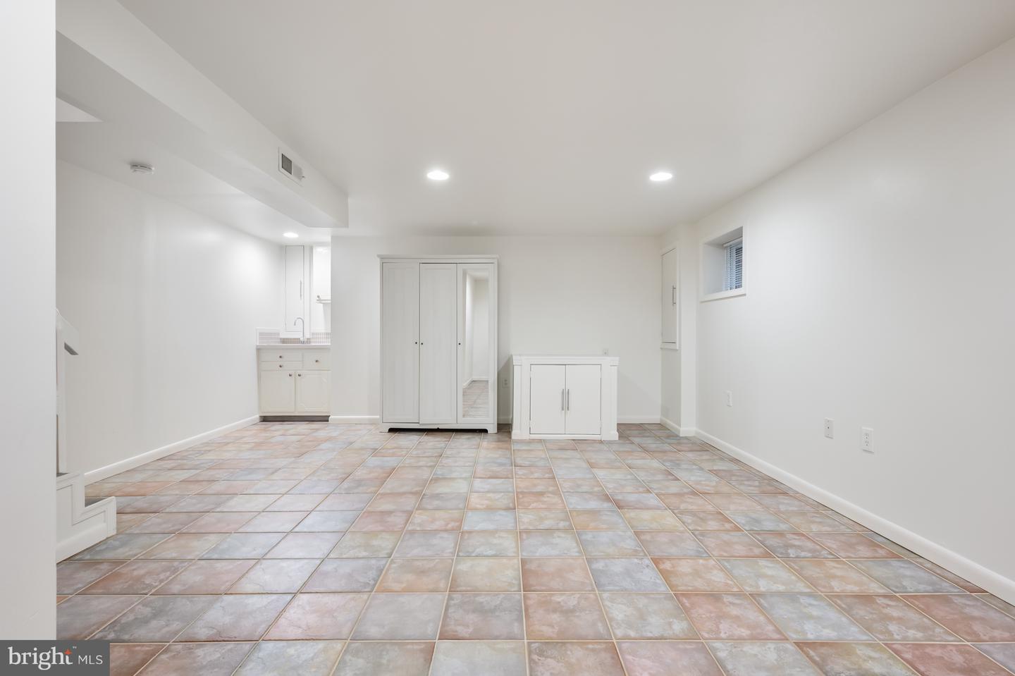 133 E TAYLOR RUN PKWY, ALEXANDRIA, Virginia 22314, 3 Bedrooms Bedrooms, ,2 BathroomsBathrooms,Residential,For sale,133 E TAYLOR RUN PKWY,VAAX2048932 MLS # VAAX2048932