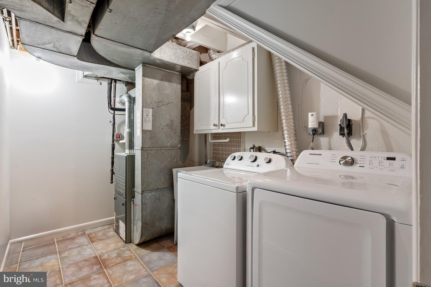 133 E TAYLOR RUN PKWY, ALEXANDRIA, Virginia 22314, 3 Bedrooms Bedrooms, ,2 BathroomsBathrooms,Residential,For sale,133 E TAYLOR RUN PKWY,VAAX2048932 MLS # VAAX2048932