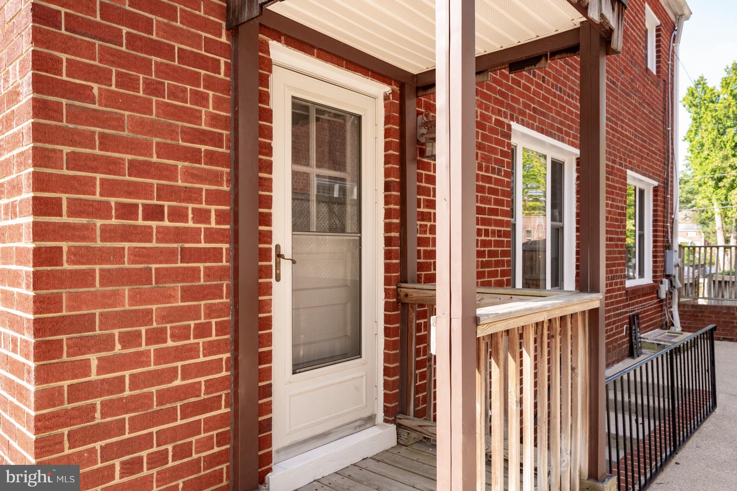 133 E TAYLOR RUN PKWY, ALEXANDRIA, Virginia 22314, 3 Bedrooms Bedrooms, ,2 BathroomsBathrooms,Residential,For sale,133 E TAYLOR RUN PKWY,VAAX2048932 MLS # VAAX2048932