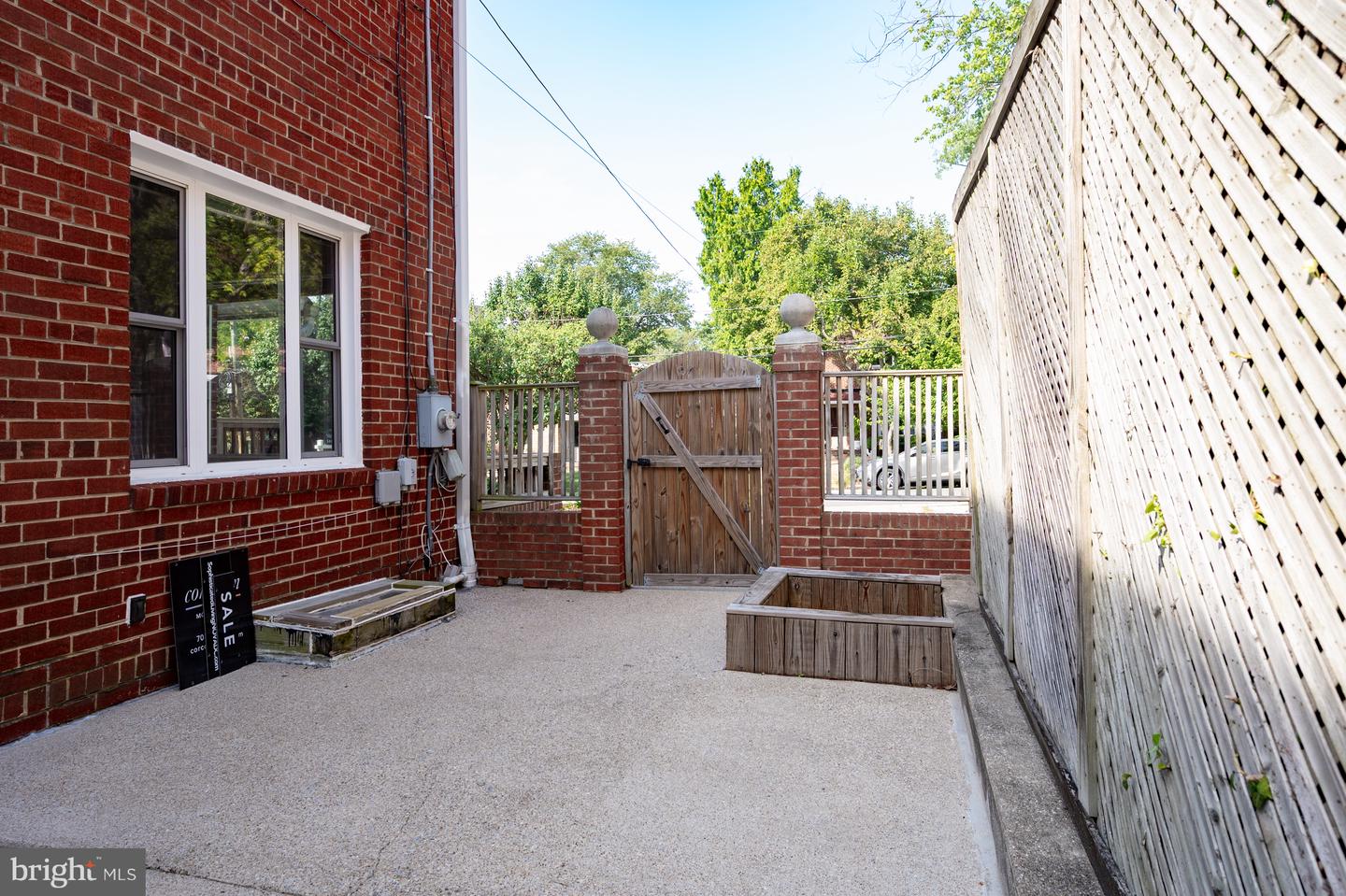 133 E TAYLOR RUN PKWY, ALEXANDRIA, Virginia 22314, 3 Bedrooms Bedrooms, ,2 BathroomsBathrooms,Residential,For sale,133 E TAYLOR RUN PKWY,VAAX2048932 MLS # VAAX2048932
