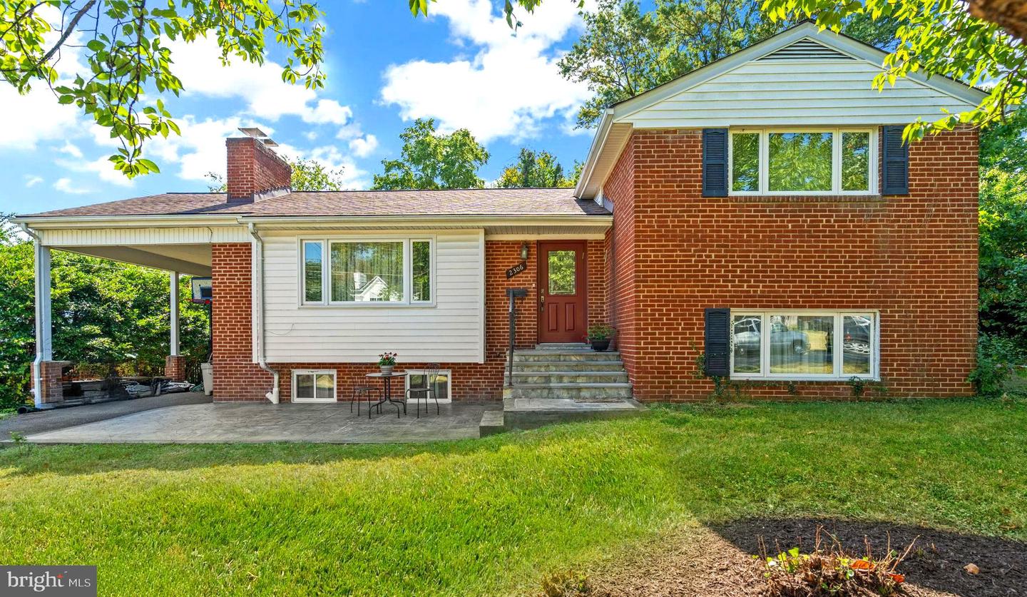 2306 BARBOUR RD, FALLS CHURCH, Virginia 22043, 4 Bedrooms Bedrooms, ,2 BathroomsBathrooms,Residential,For sale,2306 BARBOUR RD,VAFX2263188 MLS # VAFX2263188