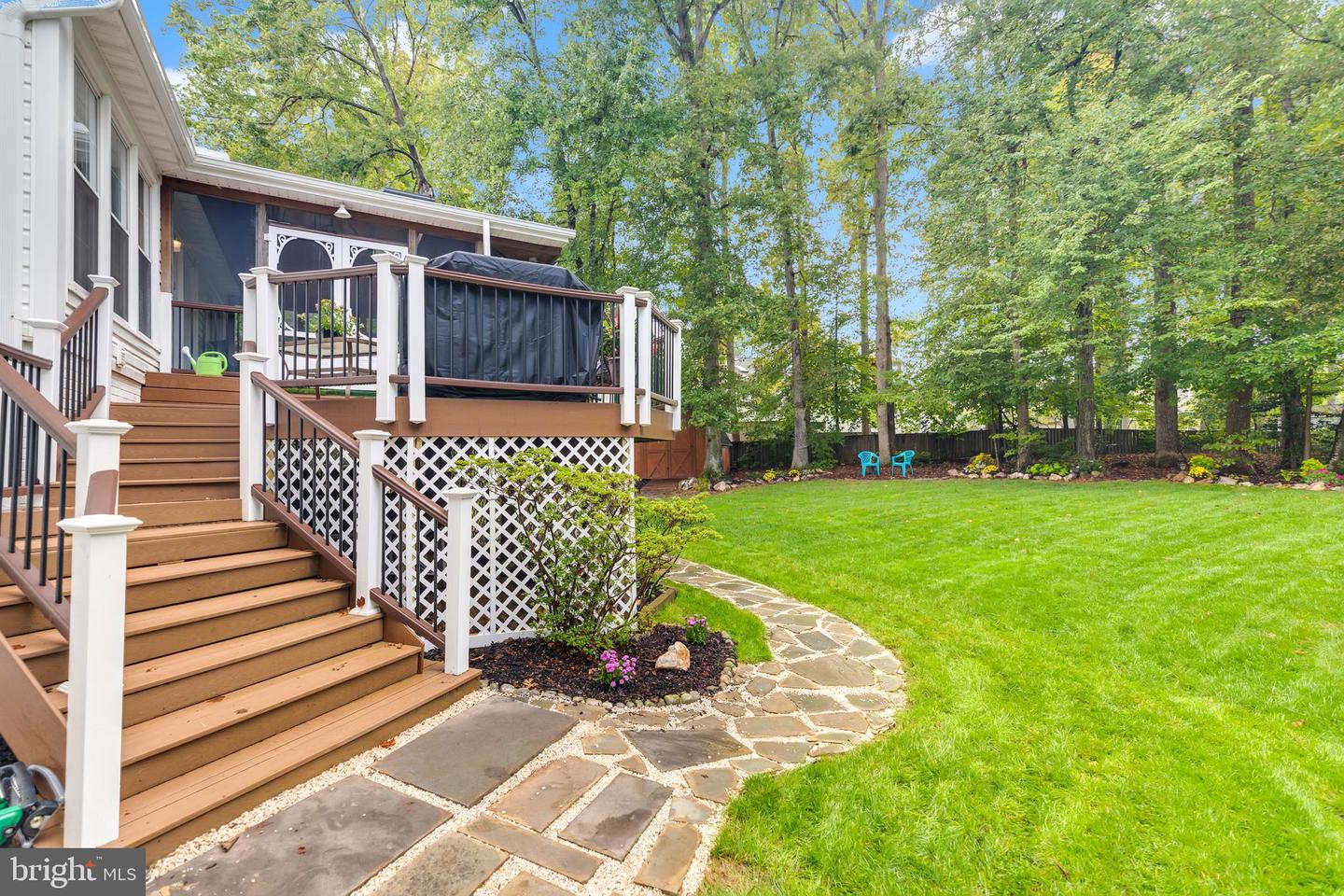 8106 OAK HOLLOW CT, FAIRFAX STATION, Virginia 22039, 5 Bedrooms Bedrooms, ,3 BathroomsBathrooms,Residential,For sale,8106 OAK HOLLOW CT,VAFX2263560 MLS # VAFX2263560