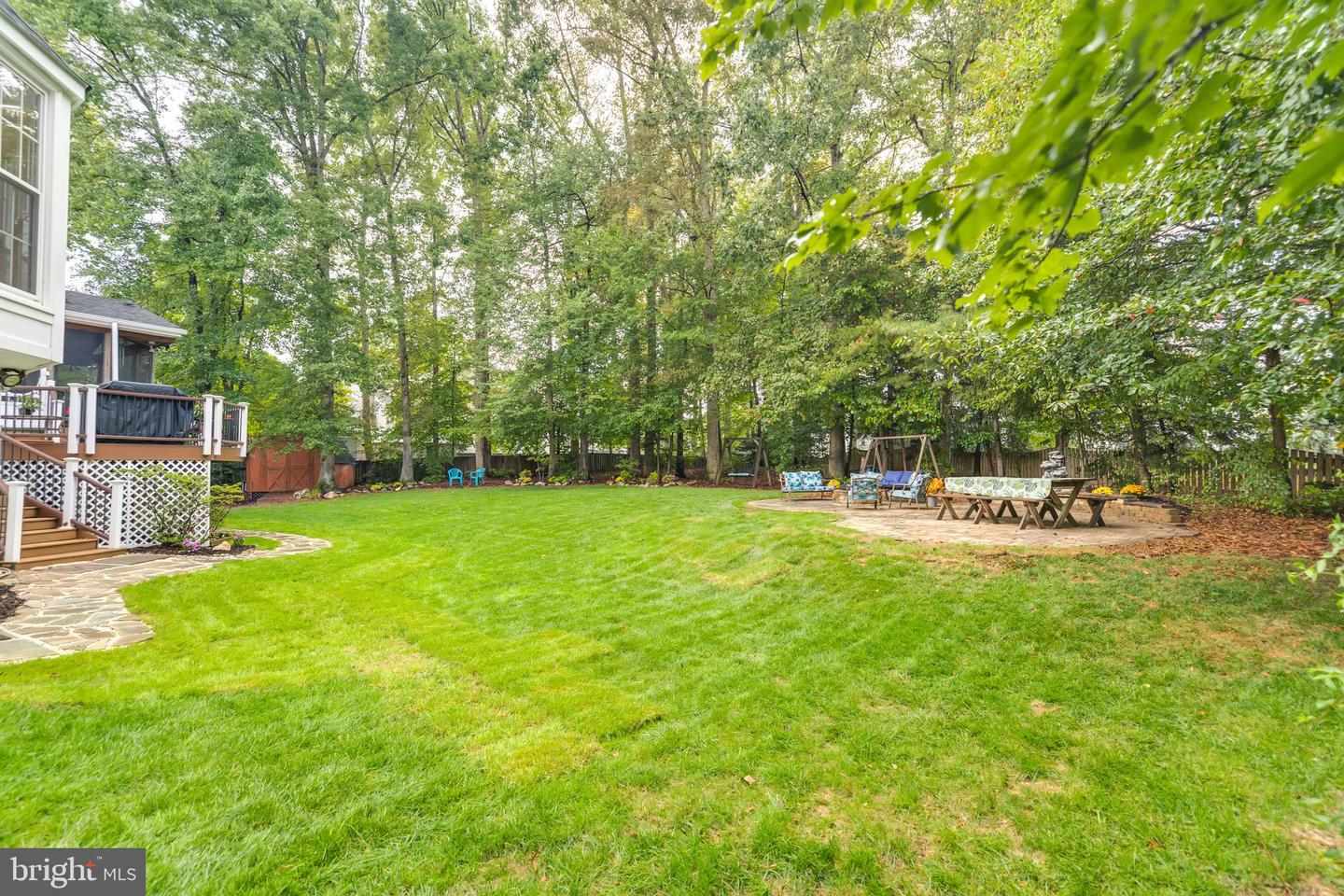8106 OAK HOLLOW CT, FAIRFAX STATION, Virginia 22039, 5 Bedrooms Bedrooms, ,3 BathroomsBathrooms,Residential,For sale,8106 OAK HOLLOW CT,VAFX2263560 MLS # VAFX2263560