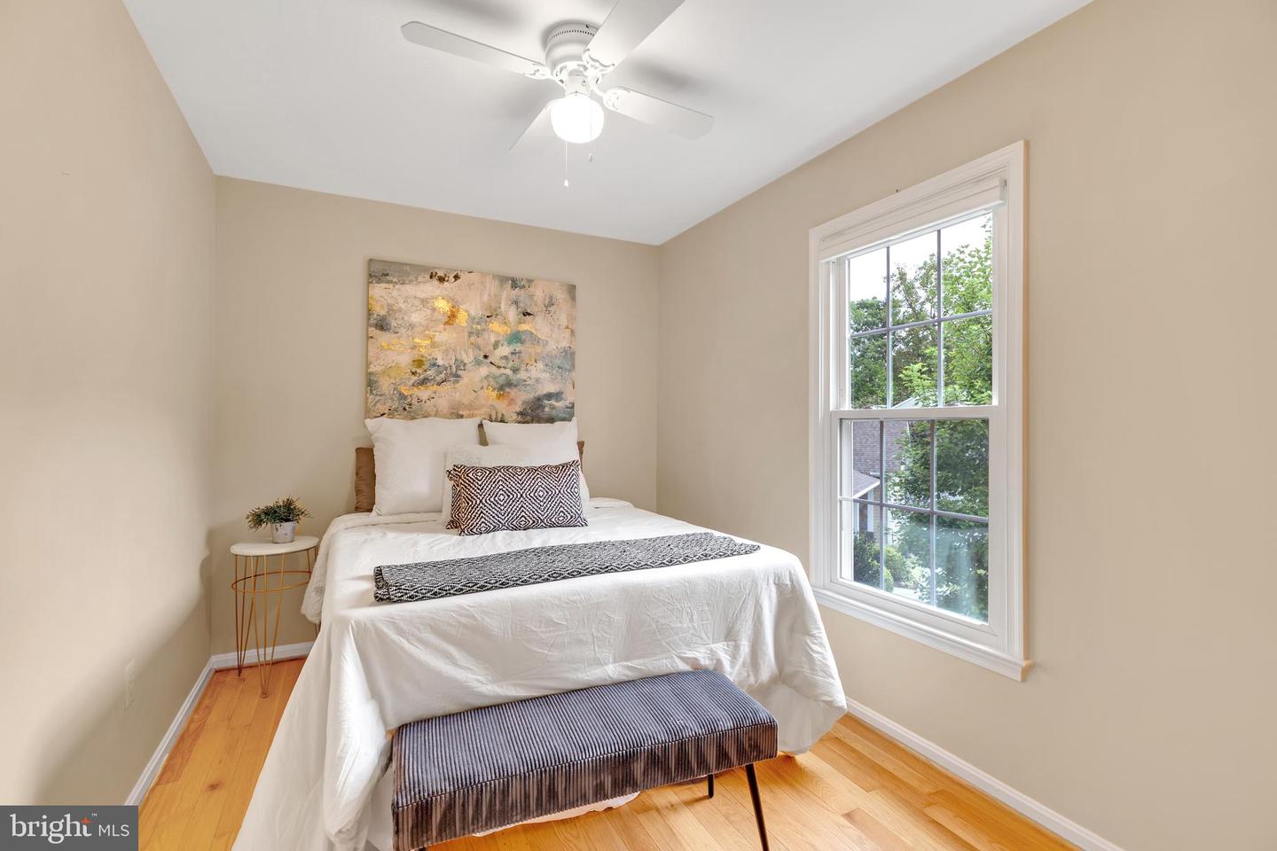 8106 OAK HOLLOW CT, FAIRFAX STATION, Virginia 22039, 5 Bedrooms Bedrooms, ,3 BathroomsBathrooms,Residential,For sale,8106 OAK HOLLOW CT,VAFX2263560 MLS # VAFX2263560