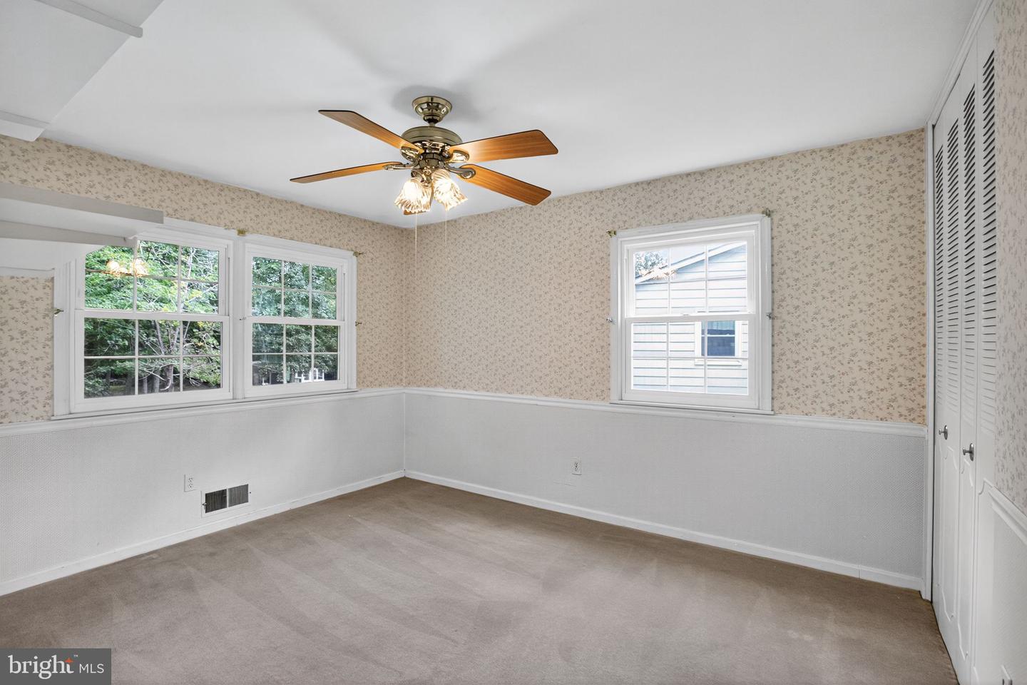 7374 ROXBURY AVE, MANASSAS, Virginia 20109, 4 Bedrooms Bedrooms, 8 Rooms Rooms,3 BathroomsBathrooms,Residential,For sale,7374 ROXBURY AVE,VAPW2102884 MLS # VAPW2102884