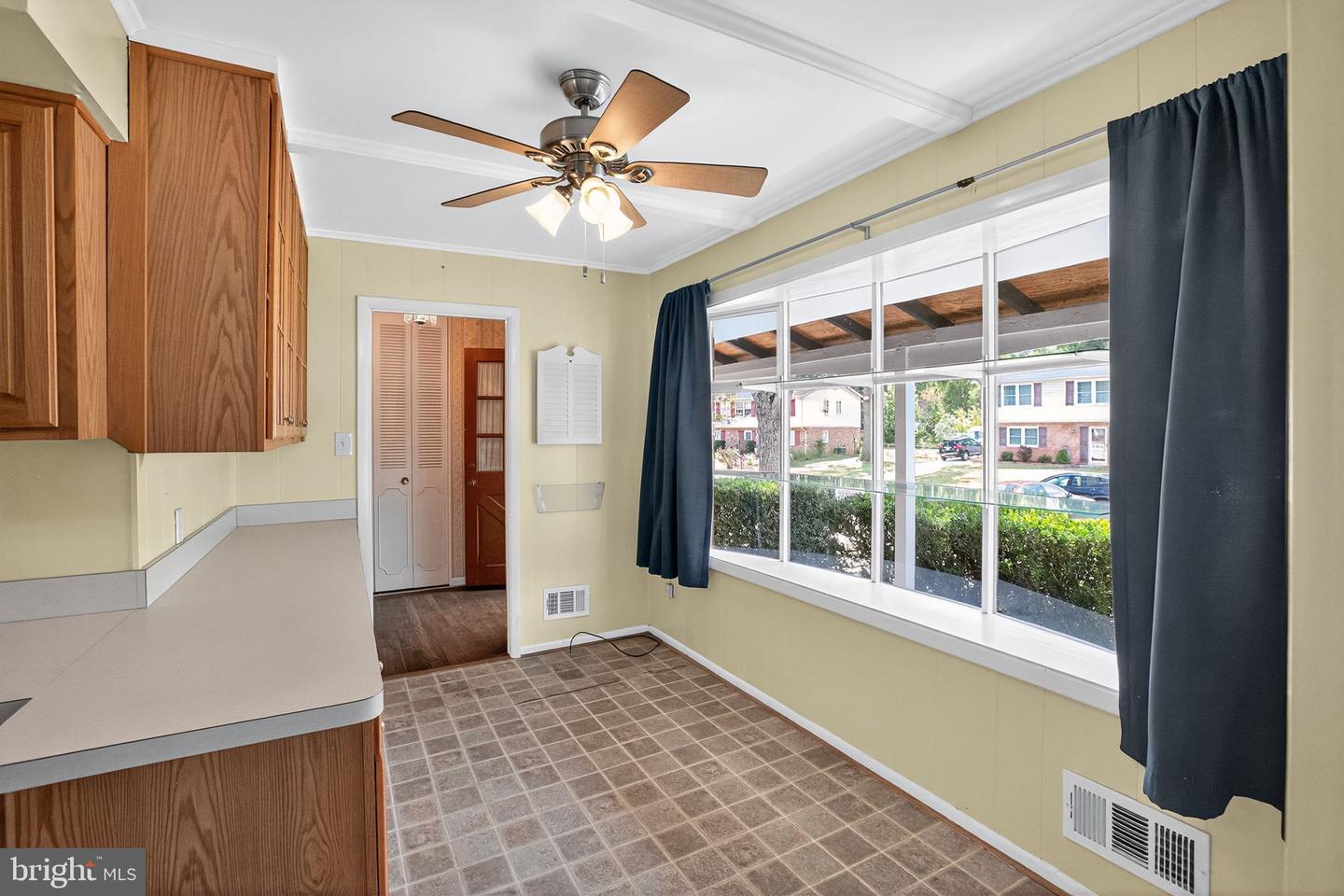 7374 ROXBURY AVE, MANASSAS, Virginia 20109, 4 Bedrooms Bedrooms, 8 Rooms Rooms,3 BathroomsBathrooms,Residential,For sale,7374 ROXBURY AVE,VAPW2102884 MLS # VAPW2102884