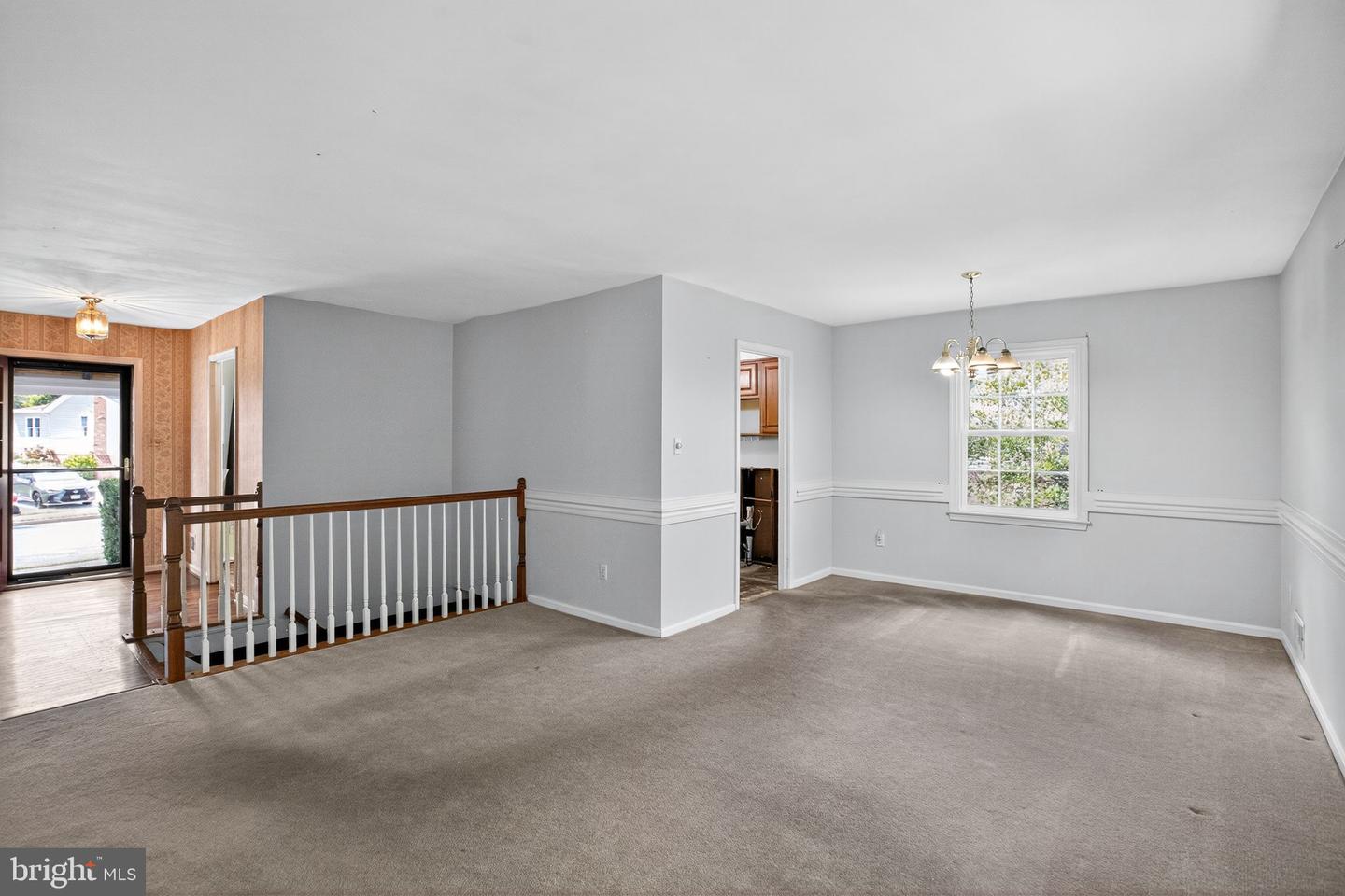 7374 ROXBURY AVE, MANASSAS, Virginia 20109, 4 Bedrooms Bedrooms, 8 Rooms Rooms,3 BathroomsBathrooms,Residential,For sale,7374 ROXBURY AVE,VAPW2102884 MLS # VAPW2102884