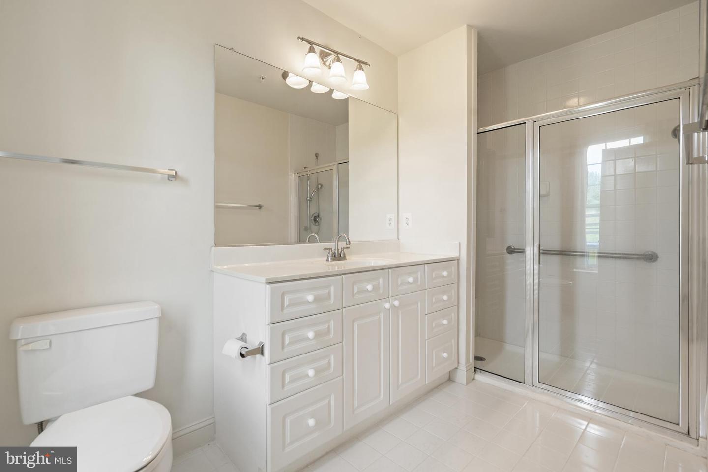 6704 HOLLY FARM LN #UNIT 109, WARRENTON, Virginia 20187, 2 Bedrooms Bedrooms, ,2 BathroomsBathrooms,Residential,For sale,6704 HOLLY FARM LN #UNIT 109,VAFQ2018114 MLS # VAFQ2018114