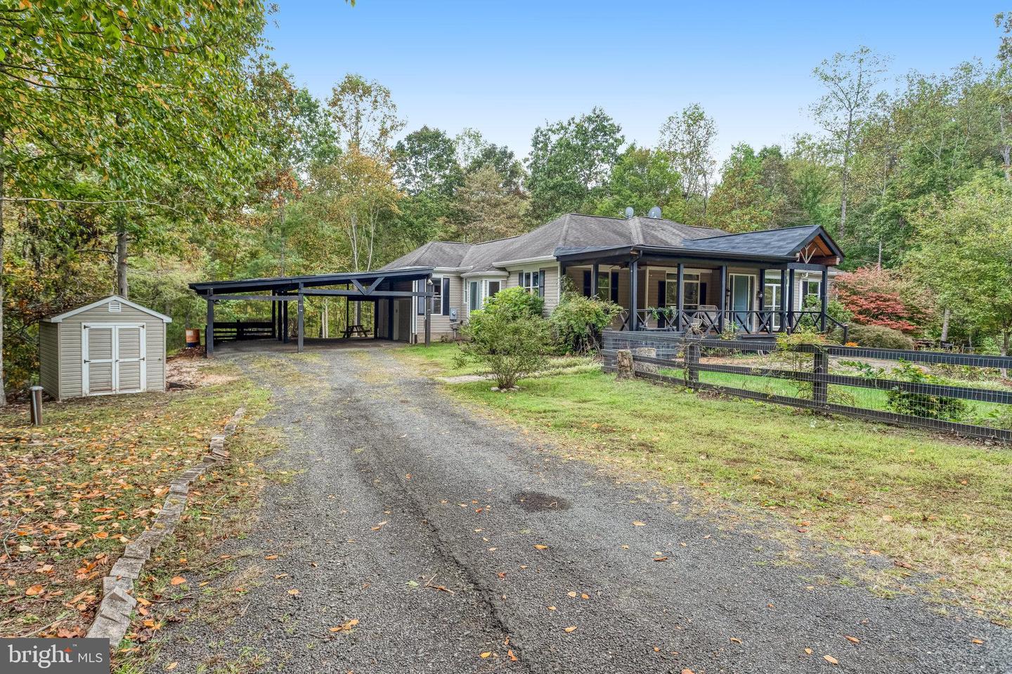 5536 KEYSER RD, HUME, Virginia 22639, 4 Bedrooms Bedrooms, 15 Rooms Rooms,3 BathroomsBathrooms,Residential,For sale,5536 KEYSER RD,VAFQ2018126 MLS # VAFQ2018126