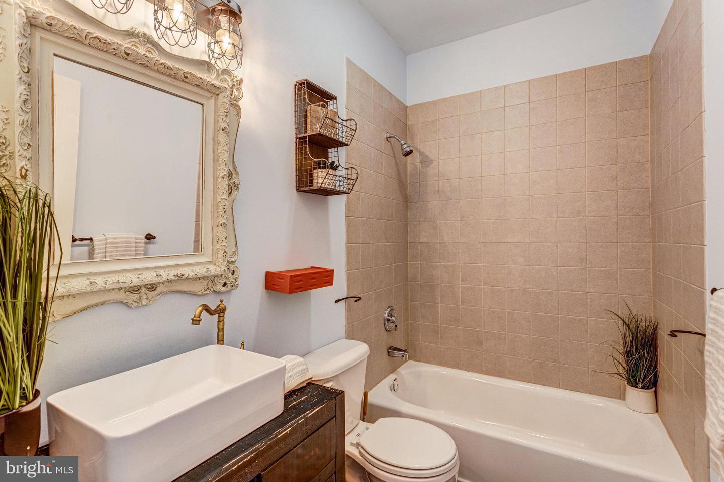 5536 KEYSER RD, HUME, Virginia 22639, 4 Bedrooms Bedrooms, 15 Rooms Rooms,3 BathroomsBathrooms,Residential,For sale,5536 KEYSER RD,VAFQ2018126 MLS # VAFQ2018126