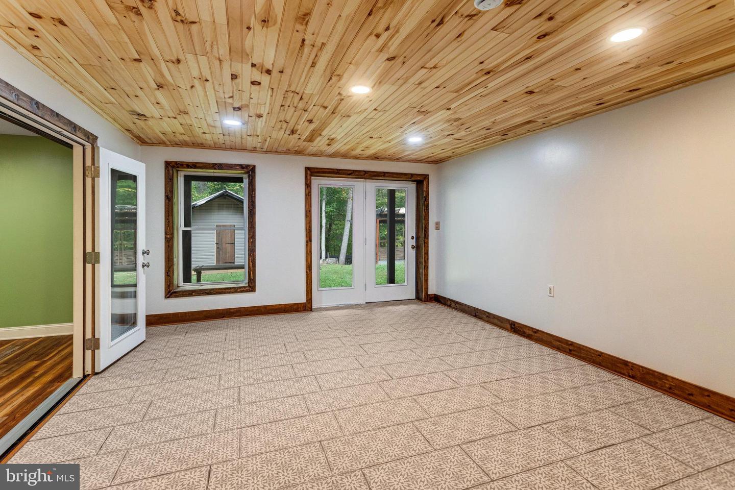 5536 KEYSER RD, HUME, Virginia 22639, 4 Bedrooms Bedrooms, 15 Rooms Rooms,3 BathroomsBathrooms,Residential,For sale,5536 KEYSER RD,VAFQ2018126 MLS # VAFQ2018126