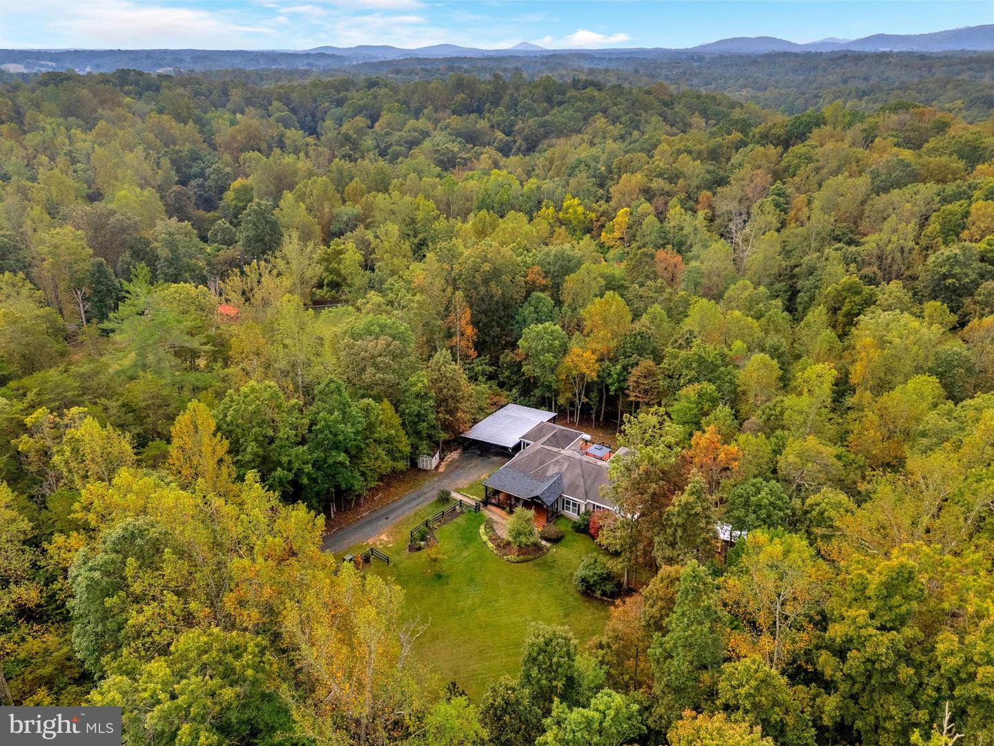 5536 KEYSER RD, HUME, Virginia 22639, 4 Bedrooms Bedrooms, 15 Rooms Rooms,3 BathroomsBathrooms,Residential,For sale,5536 KEYSER RD,VAFQ2018126 MLS # VAFQ2018126