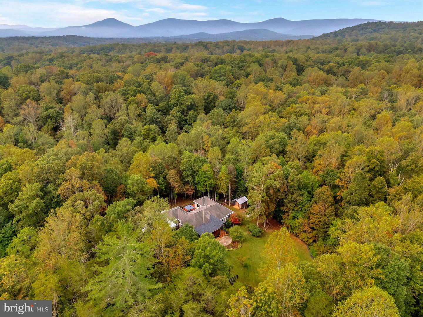 5536 KEYSER RD, HUME, Virginia 22639, 4 Bedrooms Bedrooms, 15 Rooms Rooms,3 BathroomsBathrooms,Residential,For sale,5536 KEYSER RD,VAFQ2018126 MLS # VAFQ2018126