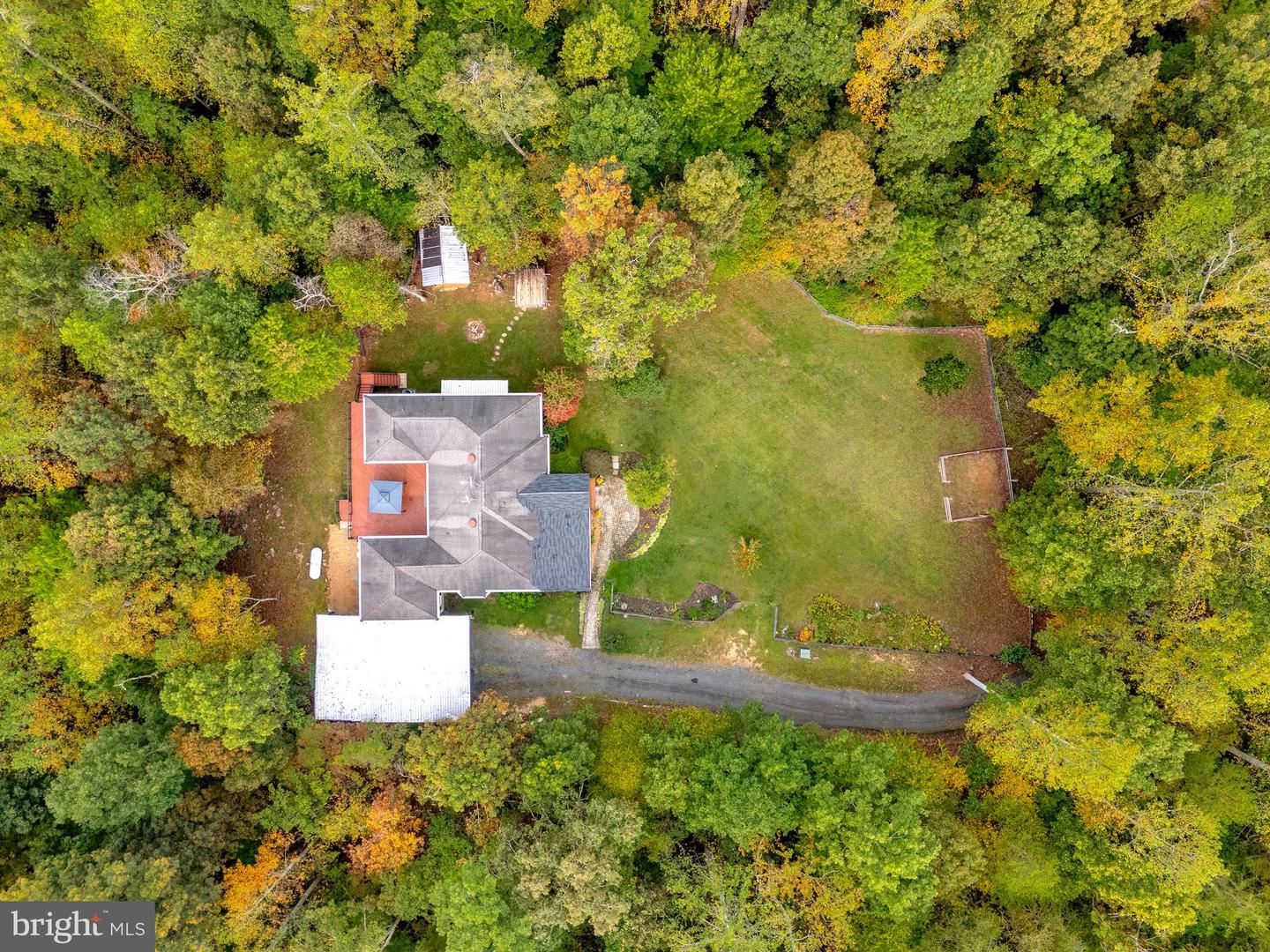 5536 KEYSER RD, HUME, Virginia 22639, 4 Bedrooms Bedrooms, 15 Rooms Rooms,3 BathroomsBathrooms,Residential,For sale,5536 KEYSER RD,VAFQ2018126 MLS # VAFQ2018126