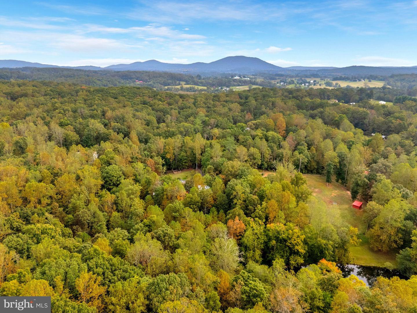 5536 KEYSER RD, HUME, Virginia 22639, 4 Bedrooms Bedrooms, 15 Rooms Rooms,3 BathroomsBathrooms,Residential,For sale,5536 KEYSER RD,VAFQ2018126 MLS # VAFQ2018126