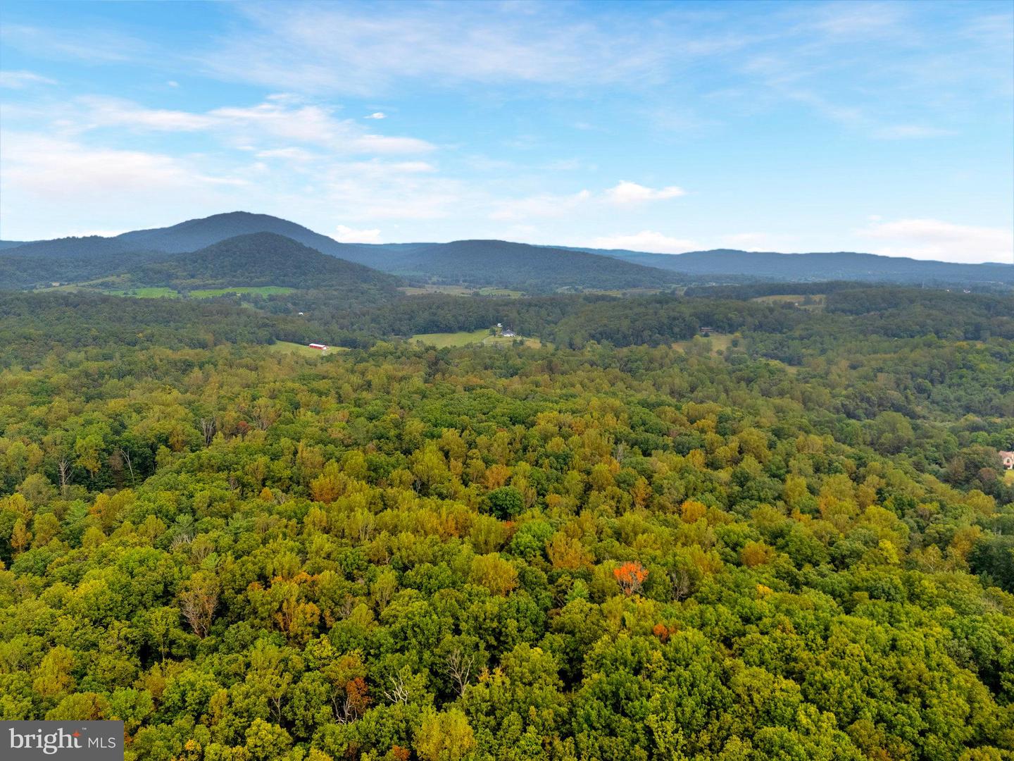 5536 KEYSER RD, HUME, Virginia 22639, 4 Bedrooms Bedrooms, 15 Rooms Rooms,3 BathroomsBathrooms,Residential,For sale,5536 KEYSER RD,VAFQ2018126 MLS # VAFQ2018126