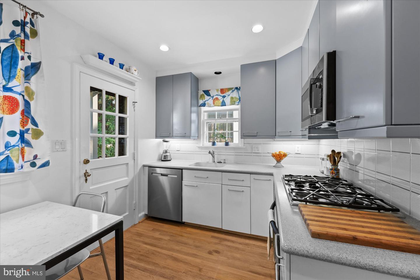 4337 VERPLANCK PL NW, WASHINGTON, District Of Columbia 20016, 3 Bedrooms Bedrooms, ,3 BathroomsBathrooms,Residential,For sale,4337 VERPLANCK PL NW,DCDC2217580 MLS # DCDC2217580