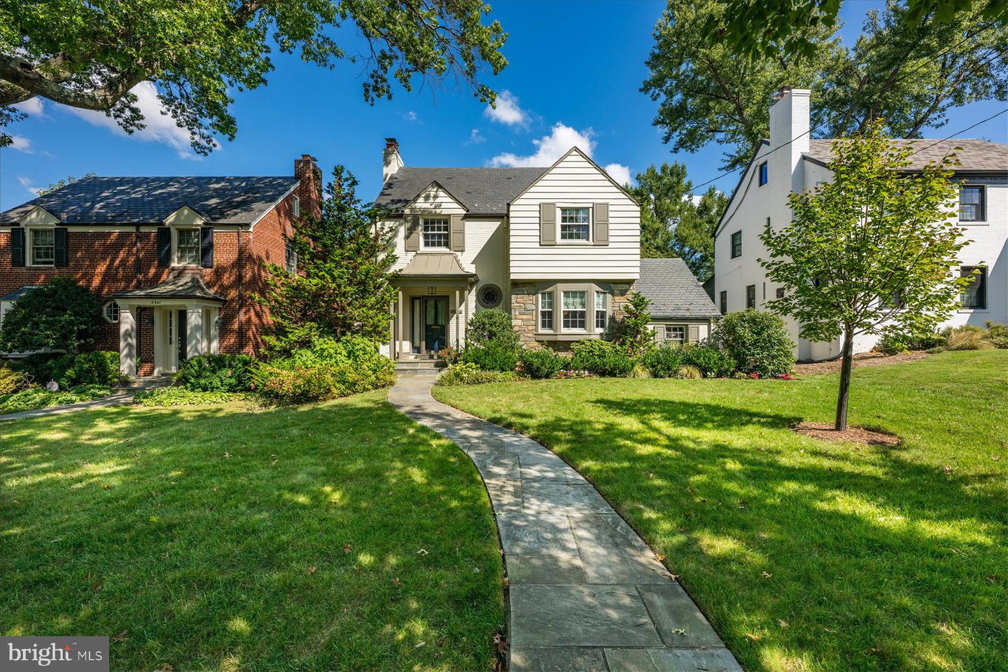 4337 VERPLANCK PL NW, WASHINGTON, District Of Columbia 20016, 3 Bedrooms Bedrooms, ,3 BathroomsBathrooms,Residential,For sale,4337 VERPLANCK PL NW,DCDC2217580 MLS # DCDC2217580