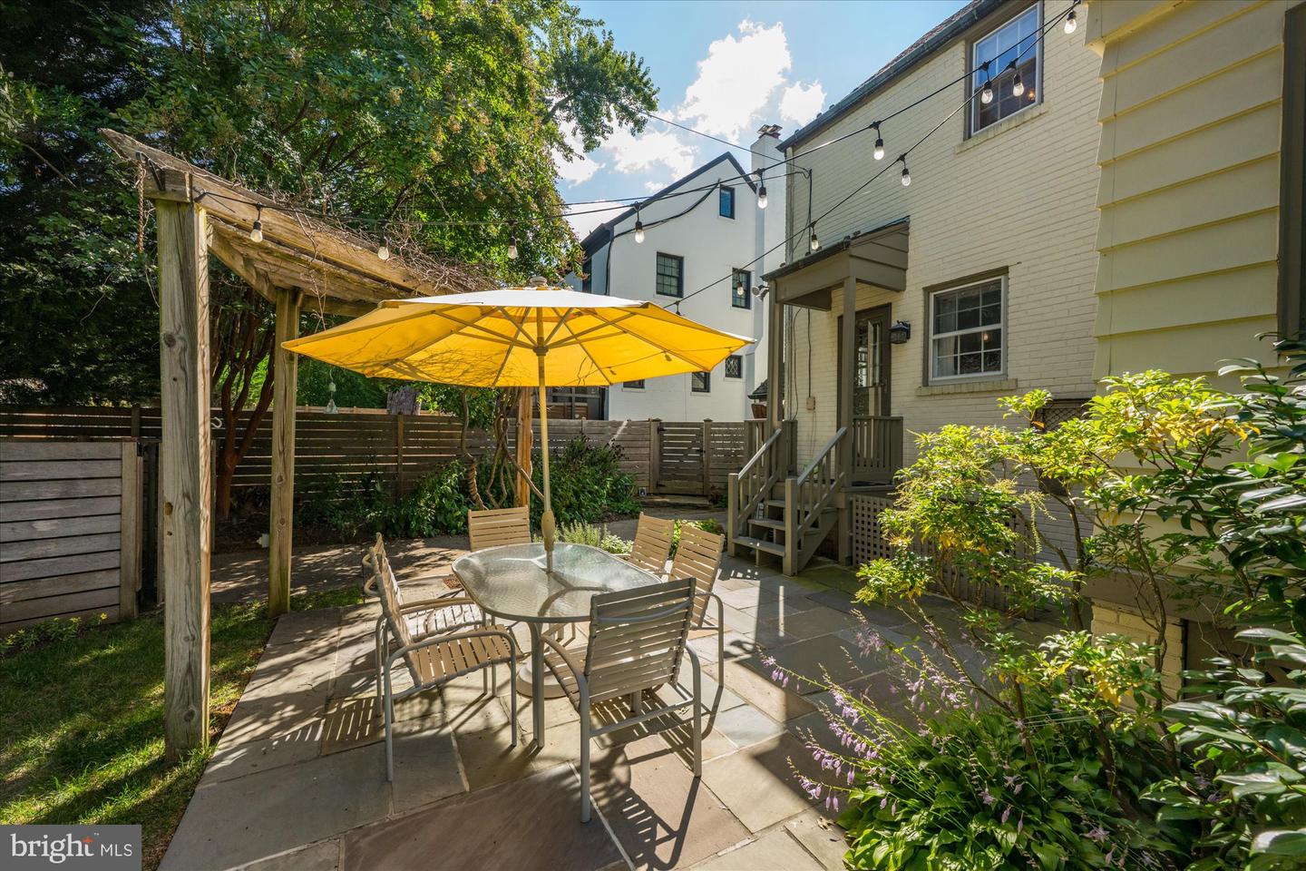 4337 VERPLANCK PL NW, WASHINGTON, District Of Columbia 20016, 3 Bedrooms Bedrooms, ,3 BathroomsBathrooms,Residential,For sale,4337 VERPLANCK PL NW,DCDC2217580 MLS # DCDC2217580