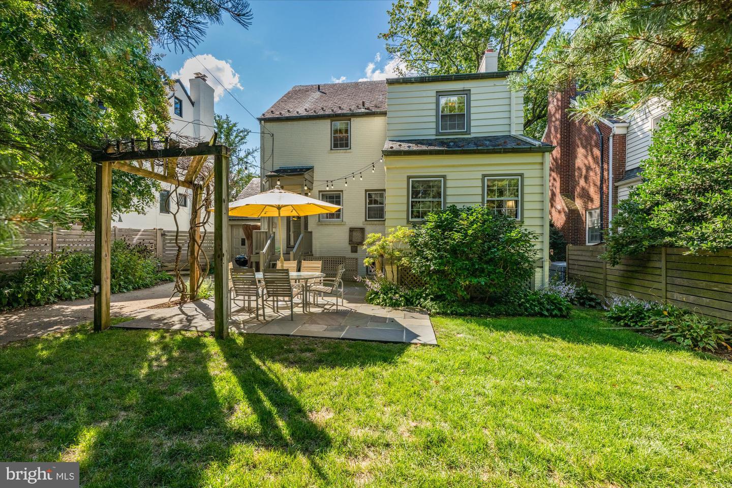 4337 VERPLANCK PL NW, WASHINGTON, District Of Columbia 20016, 3 Bedrooms Bedrooms, ,3 BathroomsBathrooms,Residential,For sale,4337 VERPLANCK PL NW,DCDC2217580 MLS # DCDC2217580