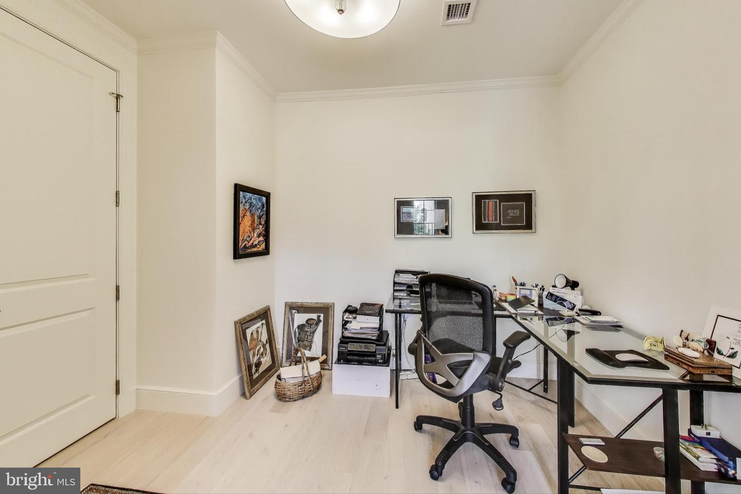 2122 N ST NW #5, WASHINGTON, District Of Columbia 20037, 2 Bedrooms Bedrooms, ,2 BathroomsBathrooms,Residential,For sale,2122 N ST NW #5,DCDC2217588 MLS # DCDC2217588