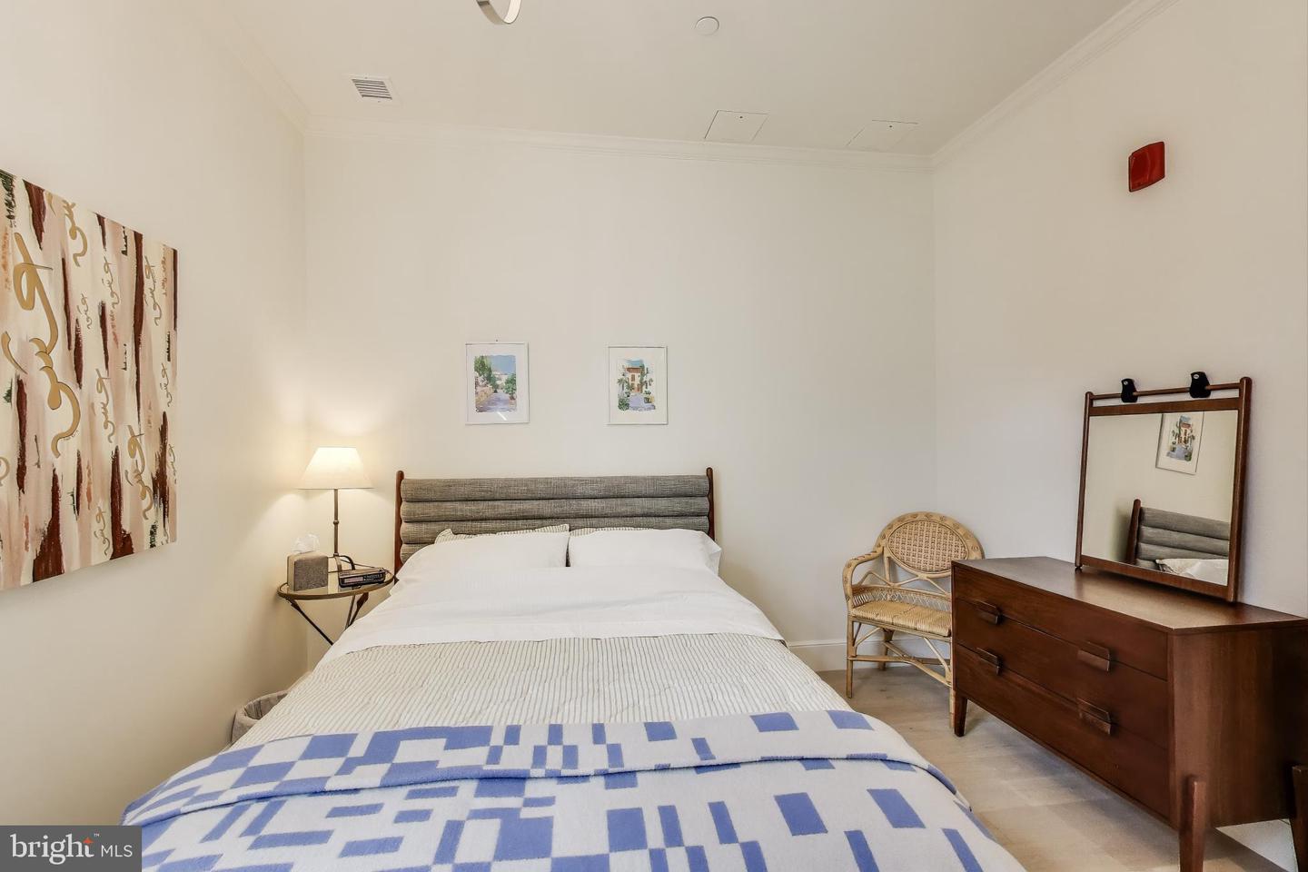 2122 N ST NW #5, WASHINGTON, District Of Columbia 20037, 2 Bedrooms Bedrooms, ,2 BathroomsBathrooms,Residential,For sale,2122 N ST NW #5,DCDC2217588 MLS # DCDC2217588