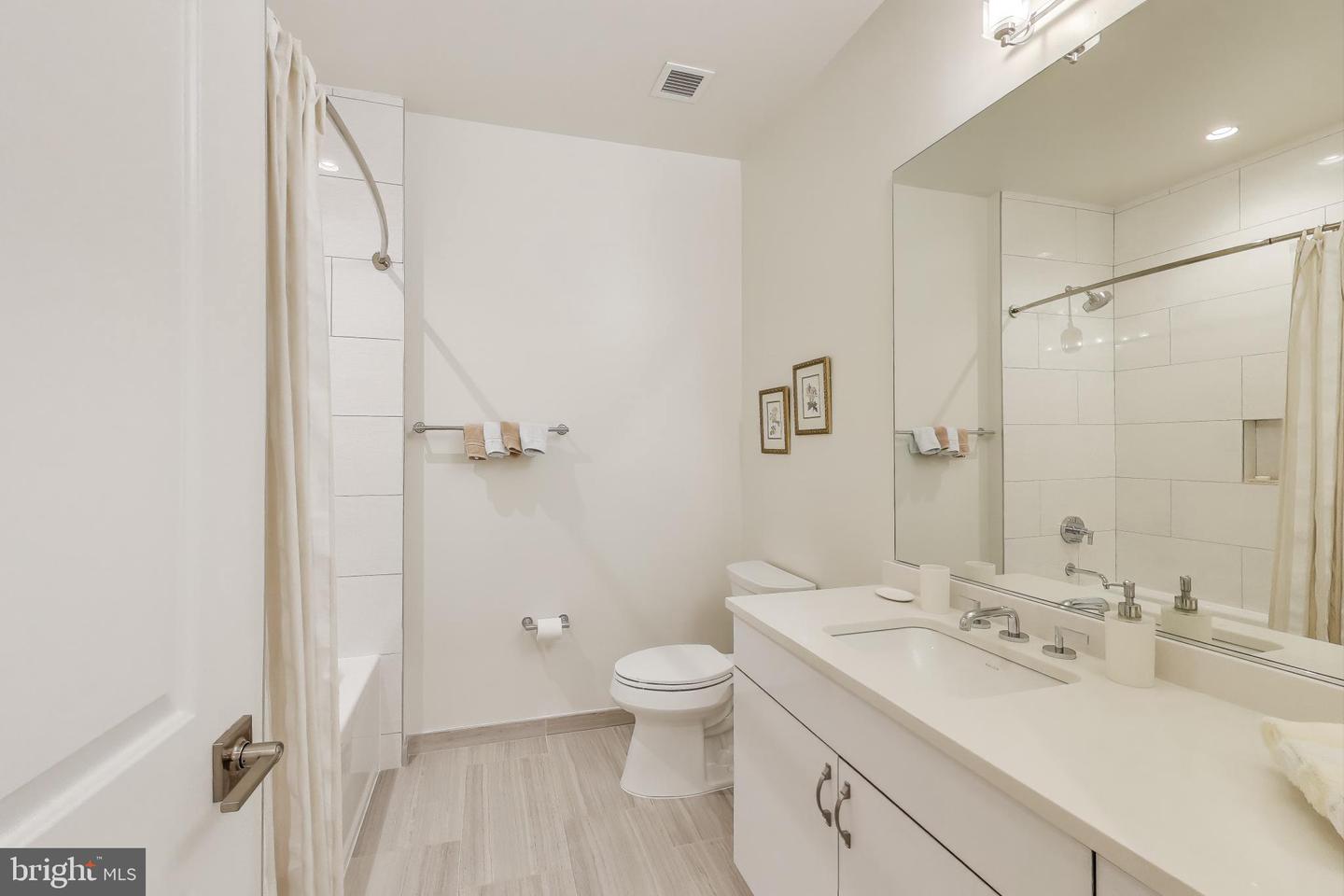 2122 N ST NW #5, WASHINGTON, District Of Columbia 20037, 2 Bedrooms Bedrooms, ,2 BathroomsBathrooms,Residential,For sale,2122 N ST NW #5,DCDC2217588 MLS # DCDC2217588
